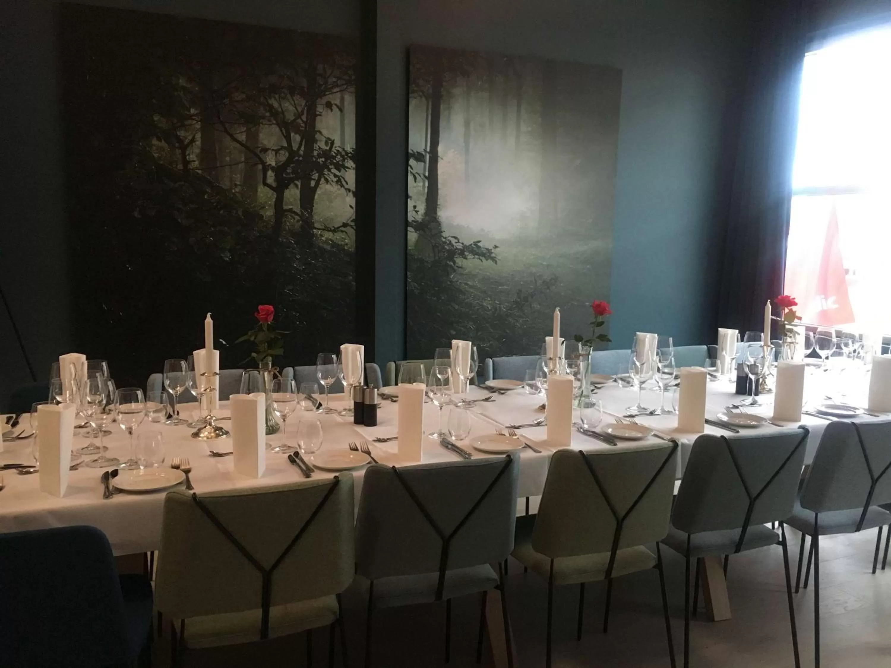 Restaurant/places to eat in Thon Partner Hotel Central