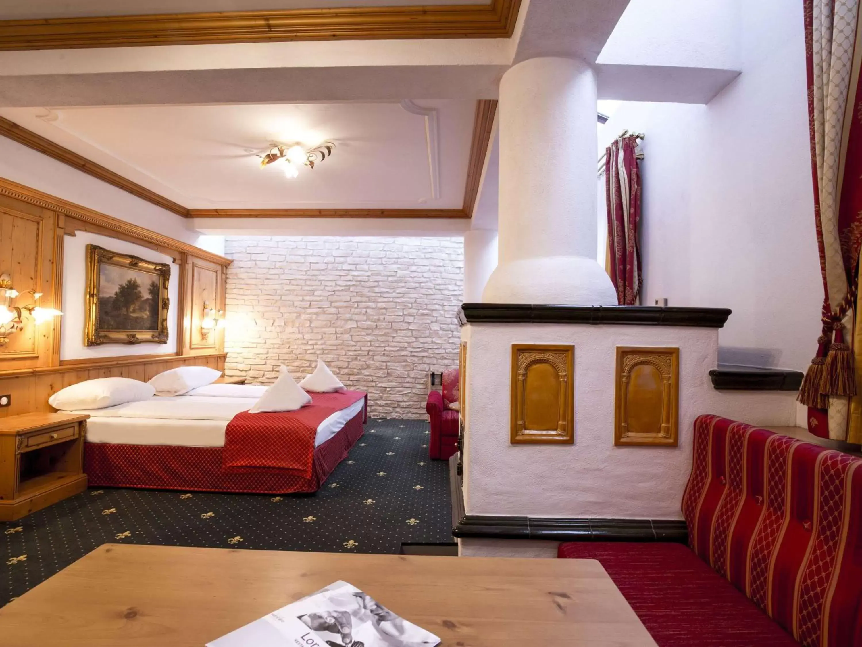 Photo of the whole room, Bed in Mercure Sighisoara Binderbubi Hotel & Spa Photo of the whole room, Bed in Mercure Sighisoara Binderbubi Hotel & Spa