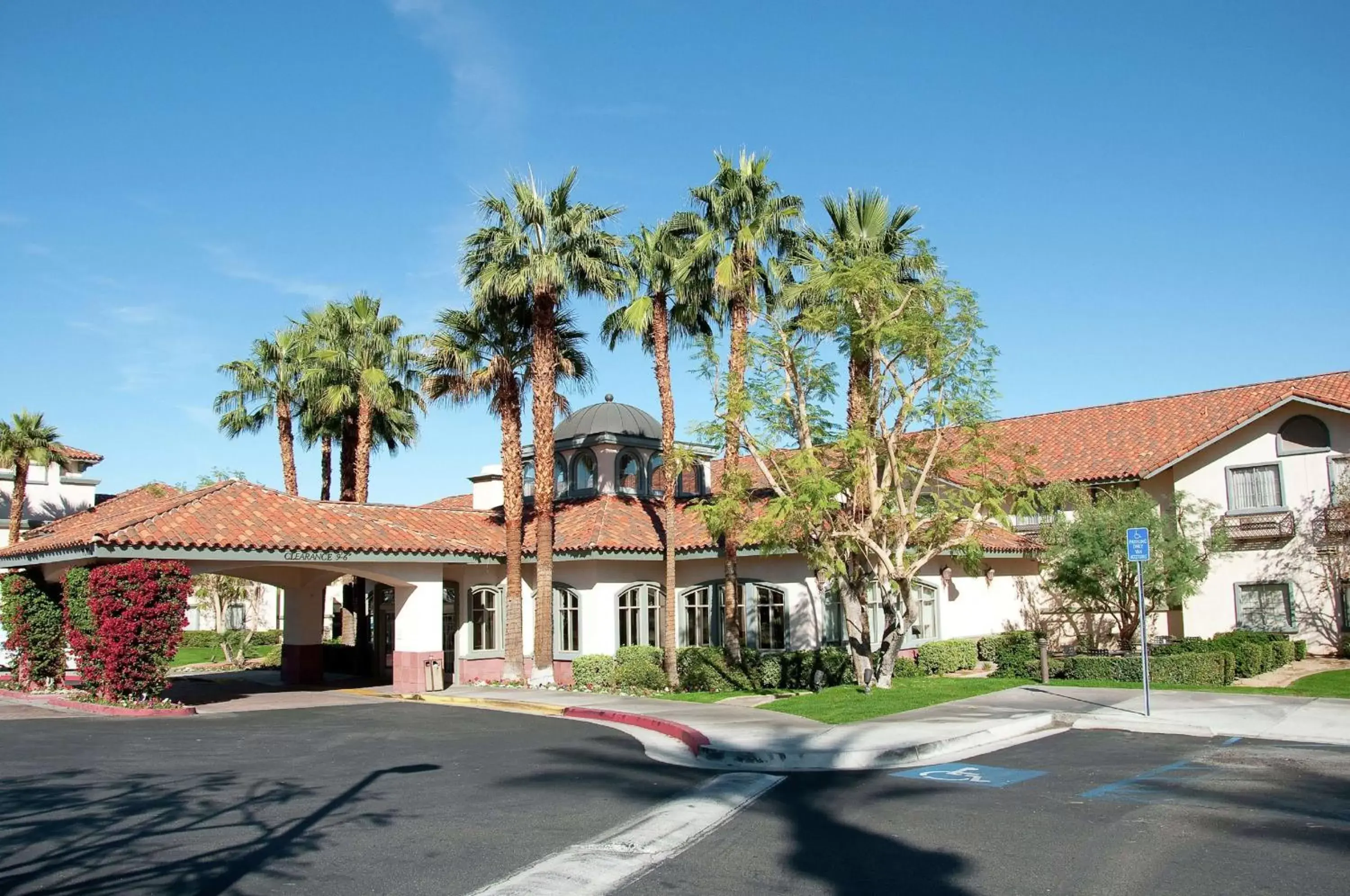 Property Building in Hilton Garden Inn Palm Springs/Rancho Mirage
