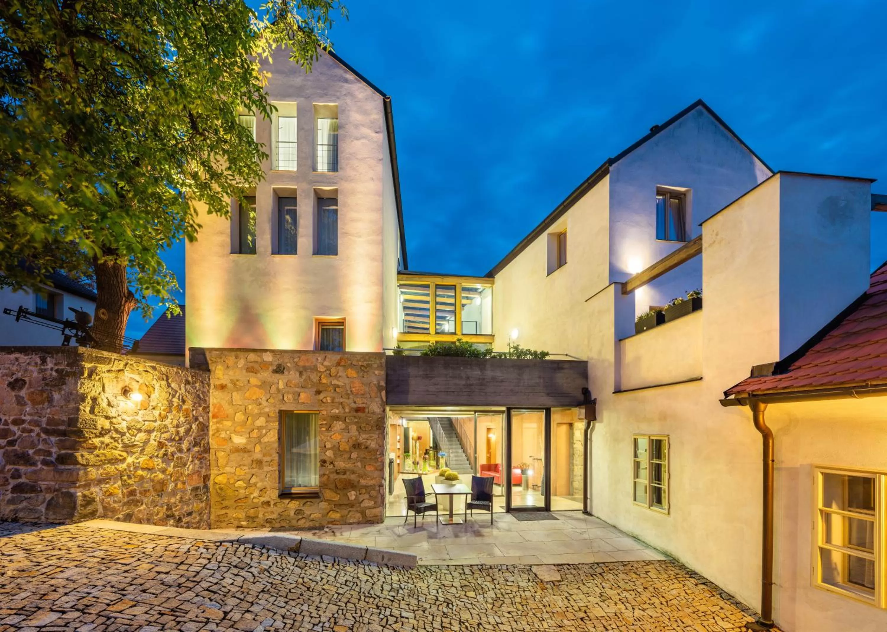 Facade/entrance in Bellevue Hotel Benešov