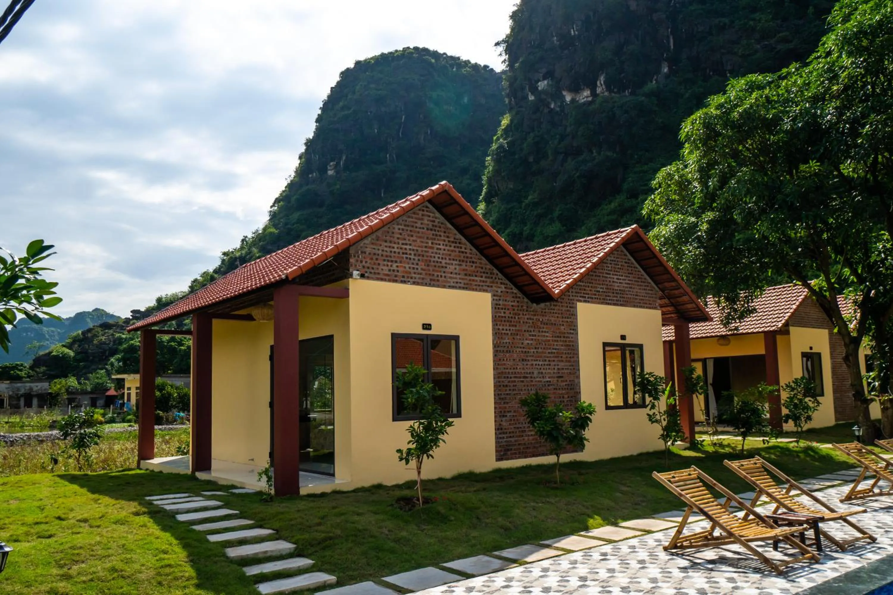 Garden view in Trang An Retreat