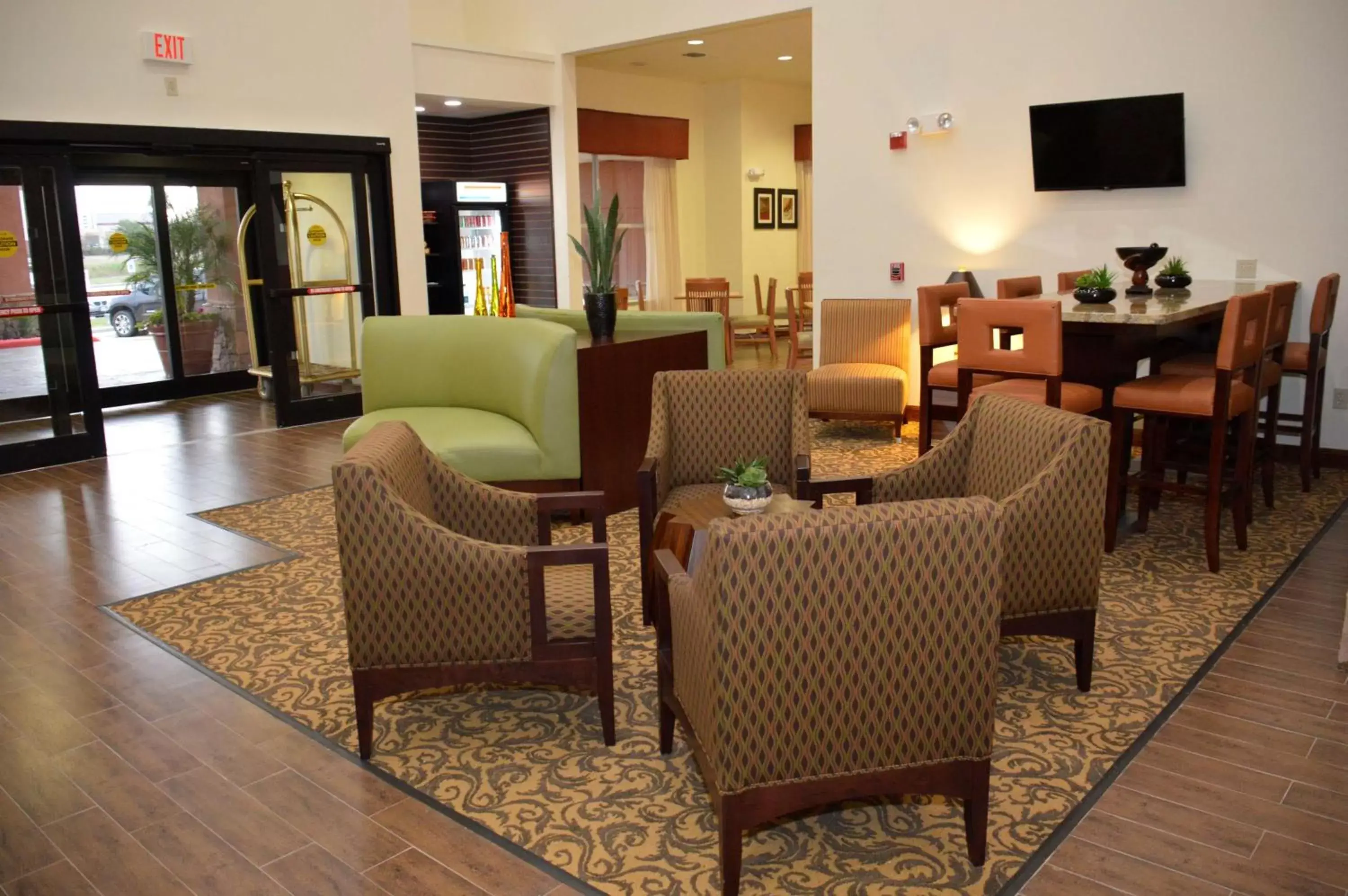 Lobby or reception in Best Western PLUS Hobby Airport Inn and Suites