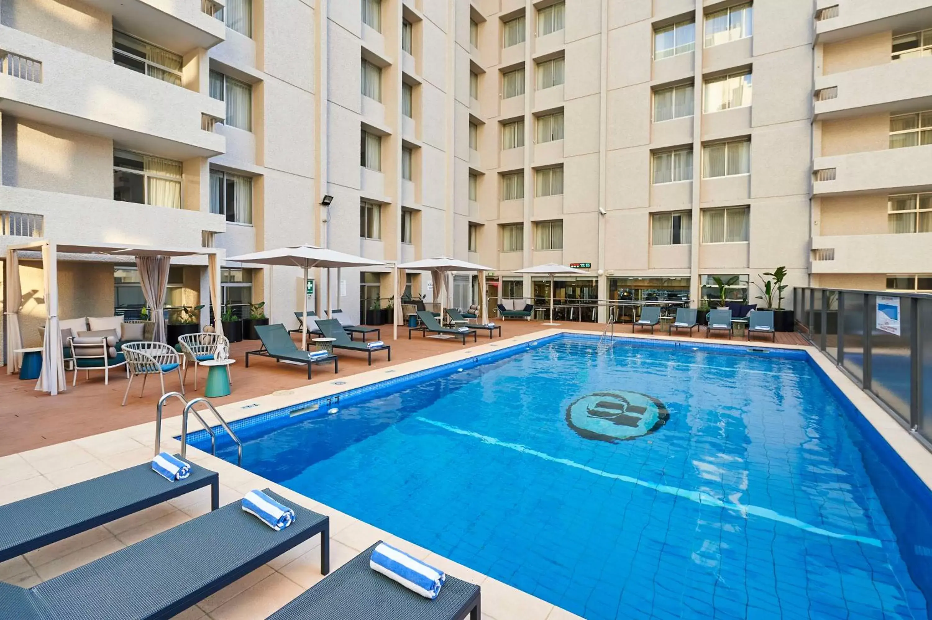 Pool view, Swimming Pool in Parmelia Hilton Perth