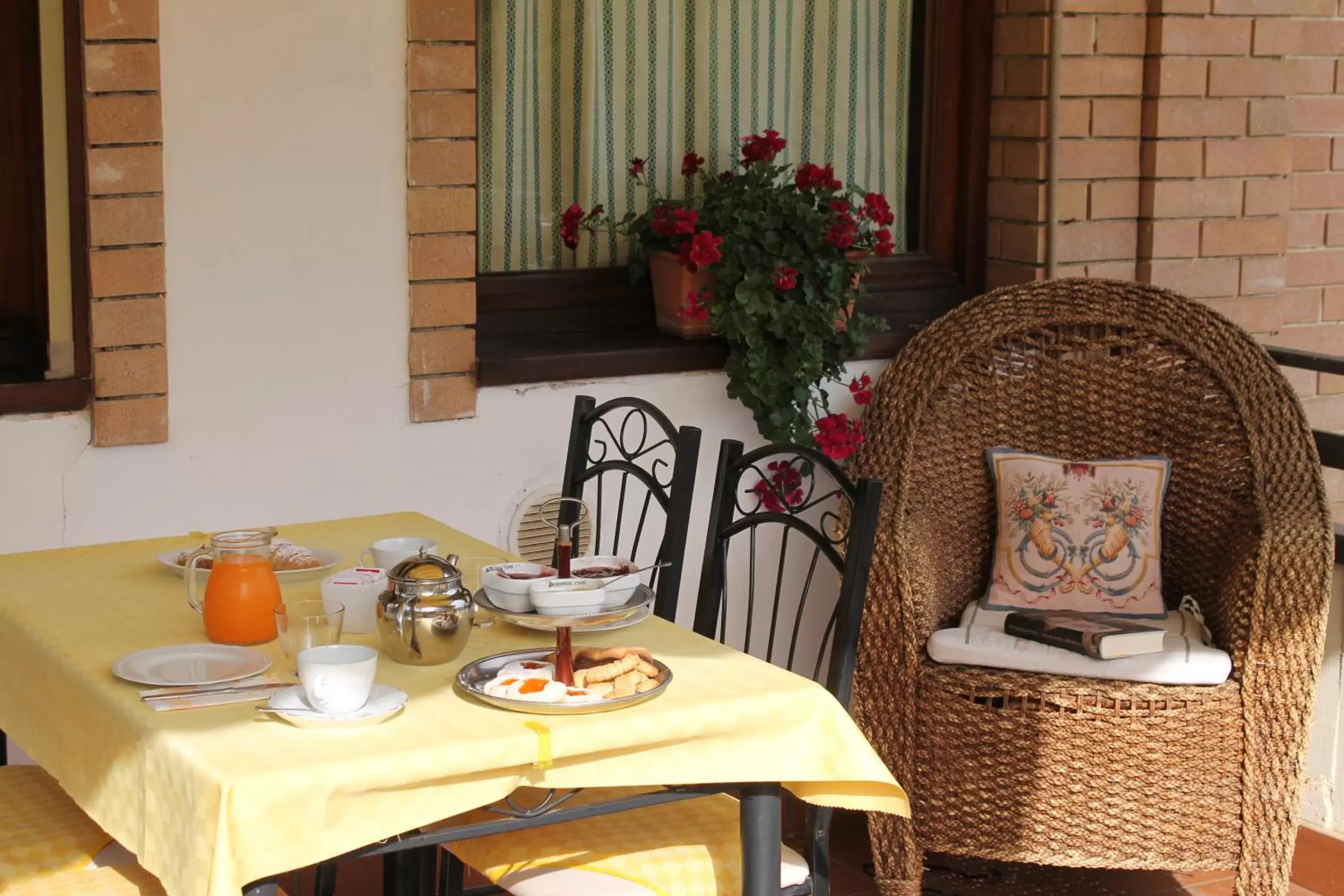Decorative detail, Restaurant/Places to Eat in B&B Villa Letizia