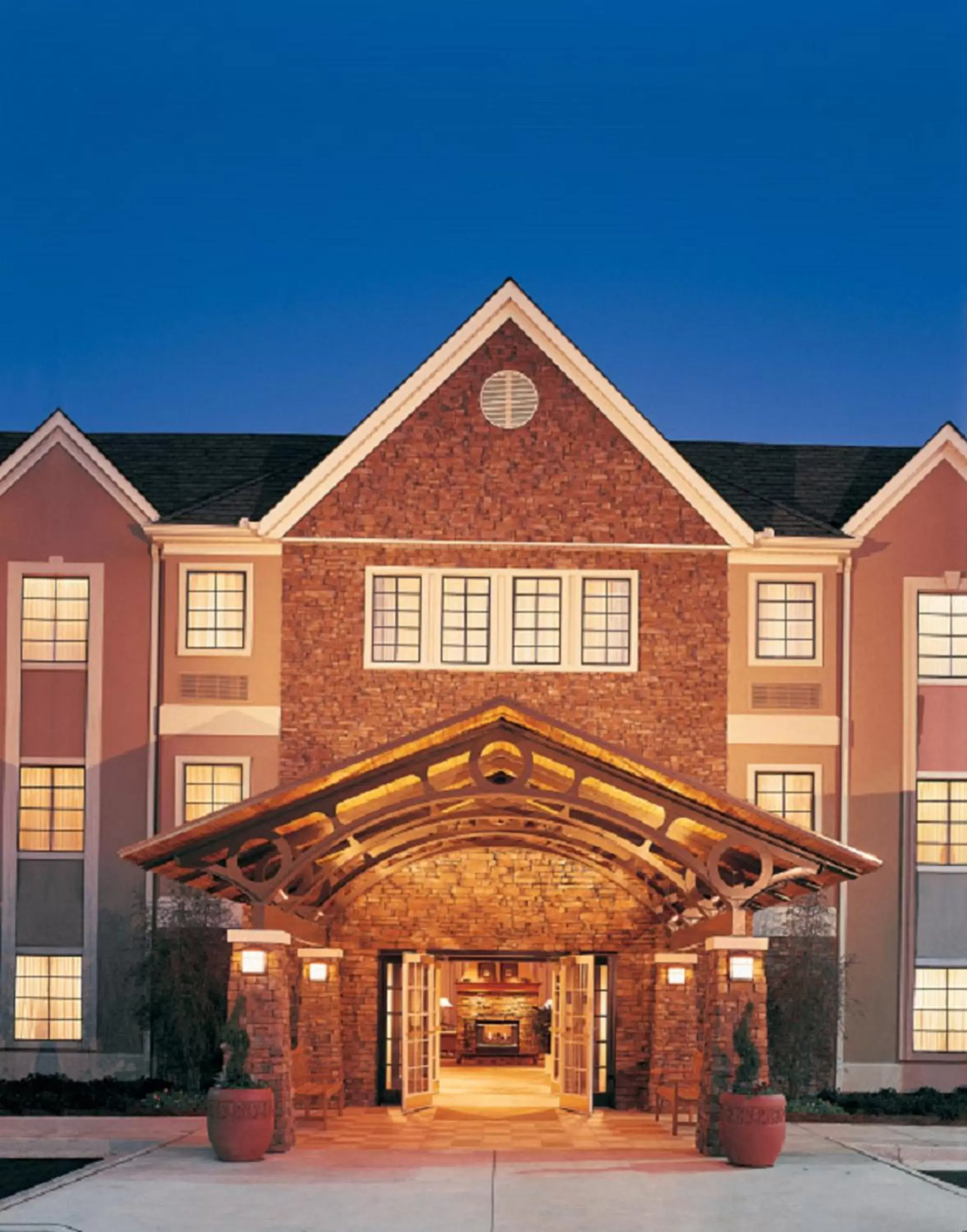 Property Building in Staybridge Suites - Columbus - Worthington, an IHG Hotel