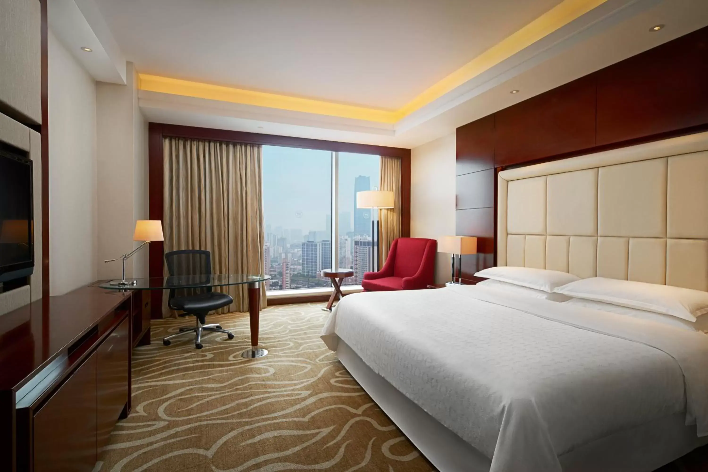 Deluxe King  in Sheraton Shanghai Hongkou Hotel