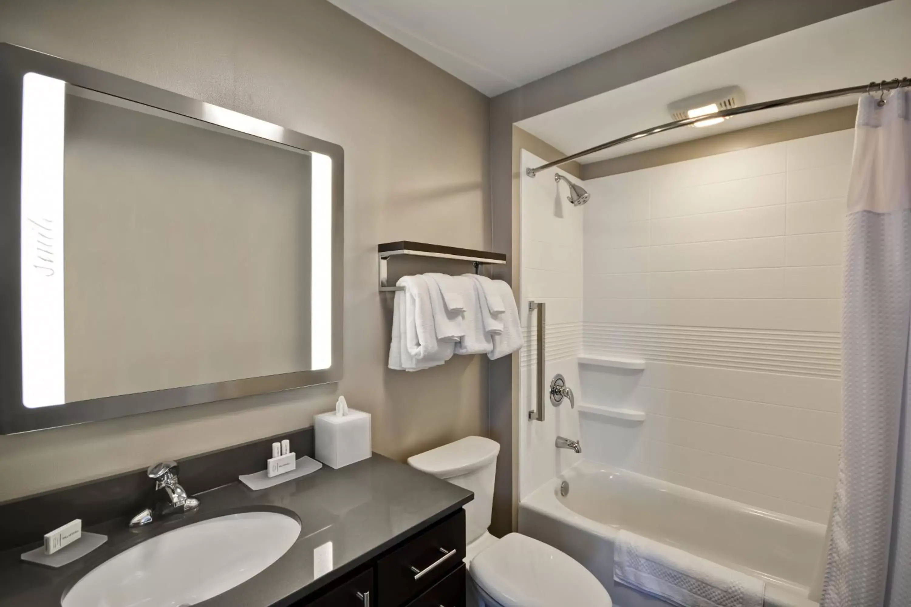 Bathroom in TownePlace Suites by Marriott Cranbury South Brunswick