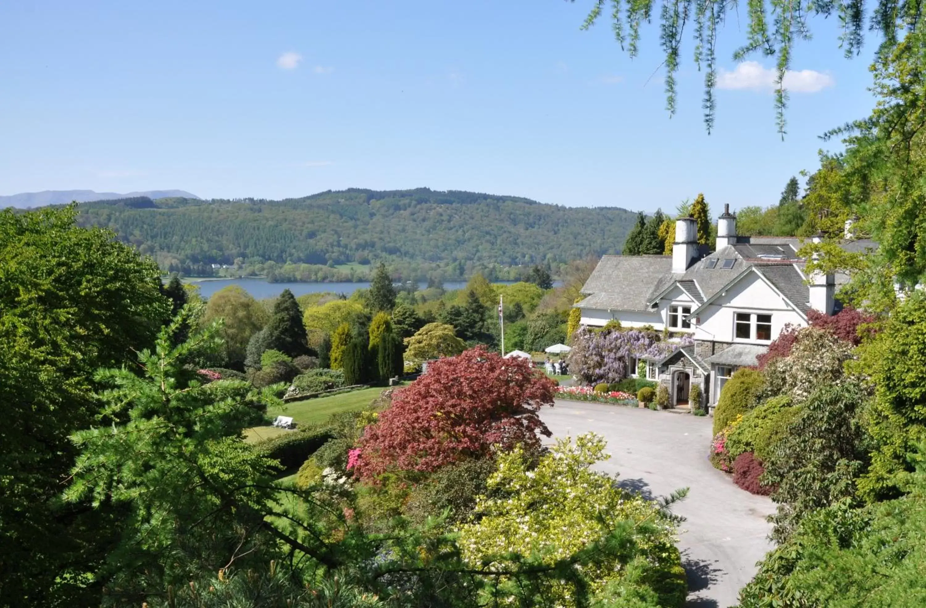 Lake view in Lindeth Fell Country House