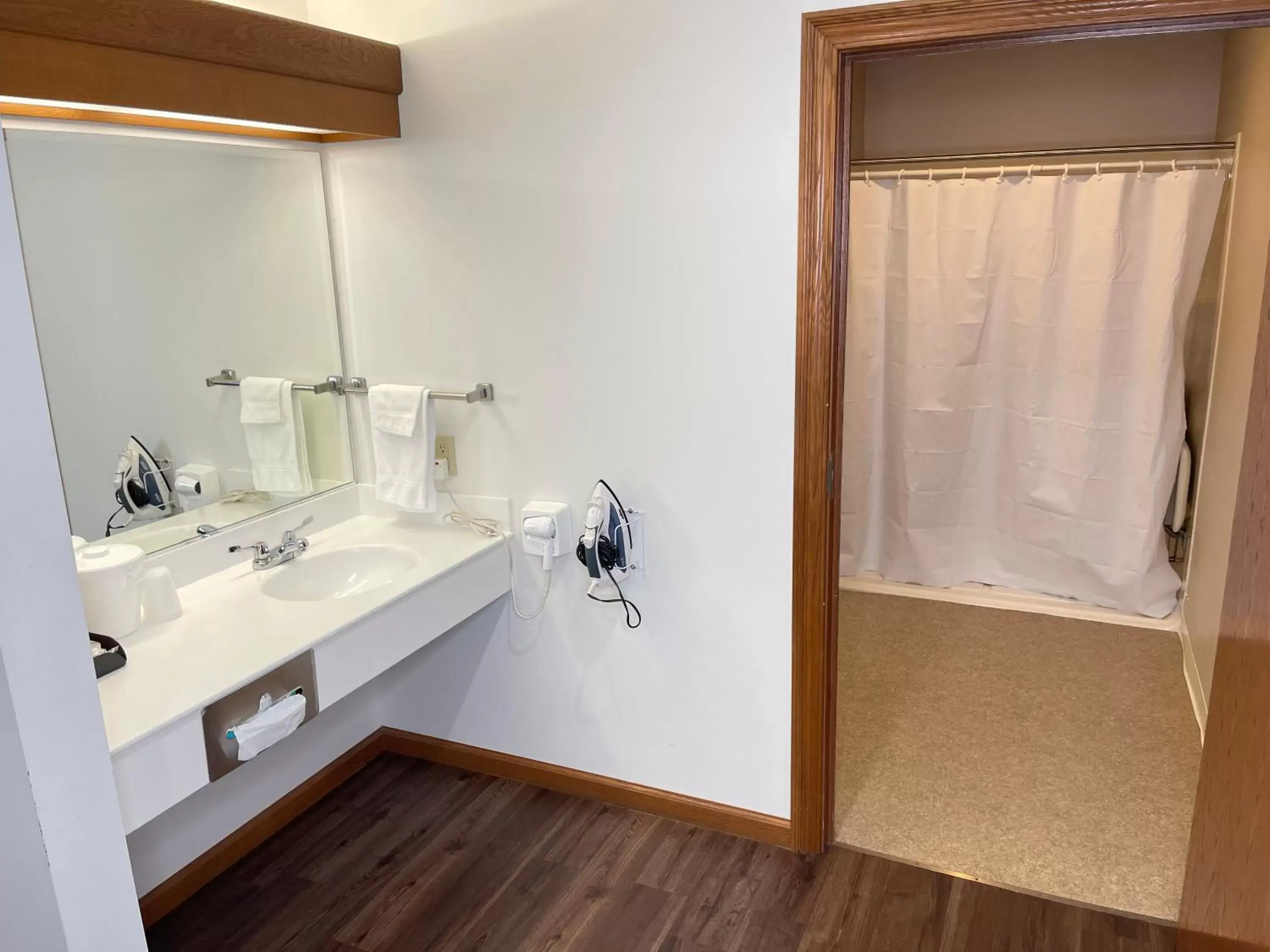 Bathroom in Farmstead Inn and Conference Center