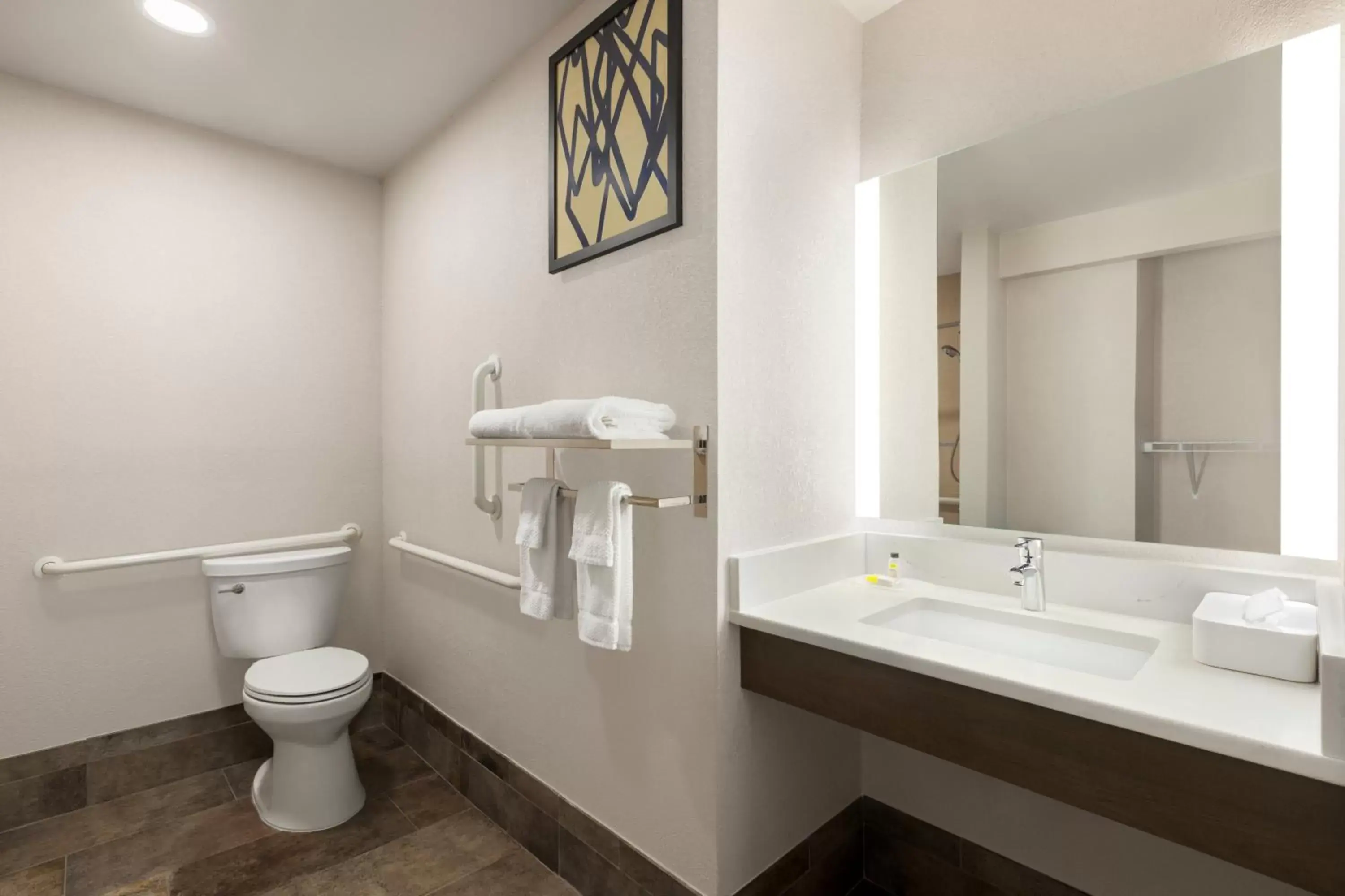 Photo of the whole room, Bathroom in Staybridge Suites Quantico-Stafford, an IHG Hotel