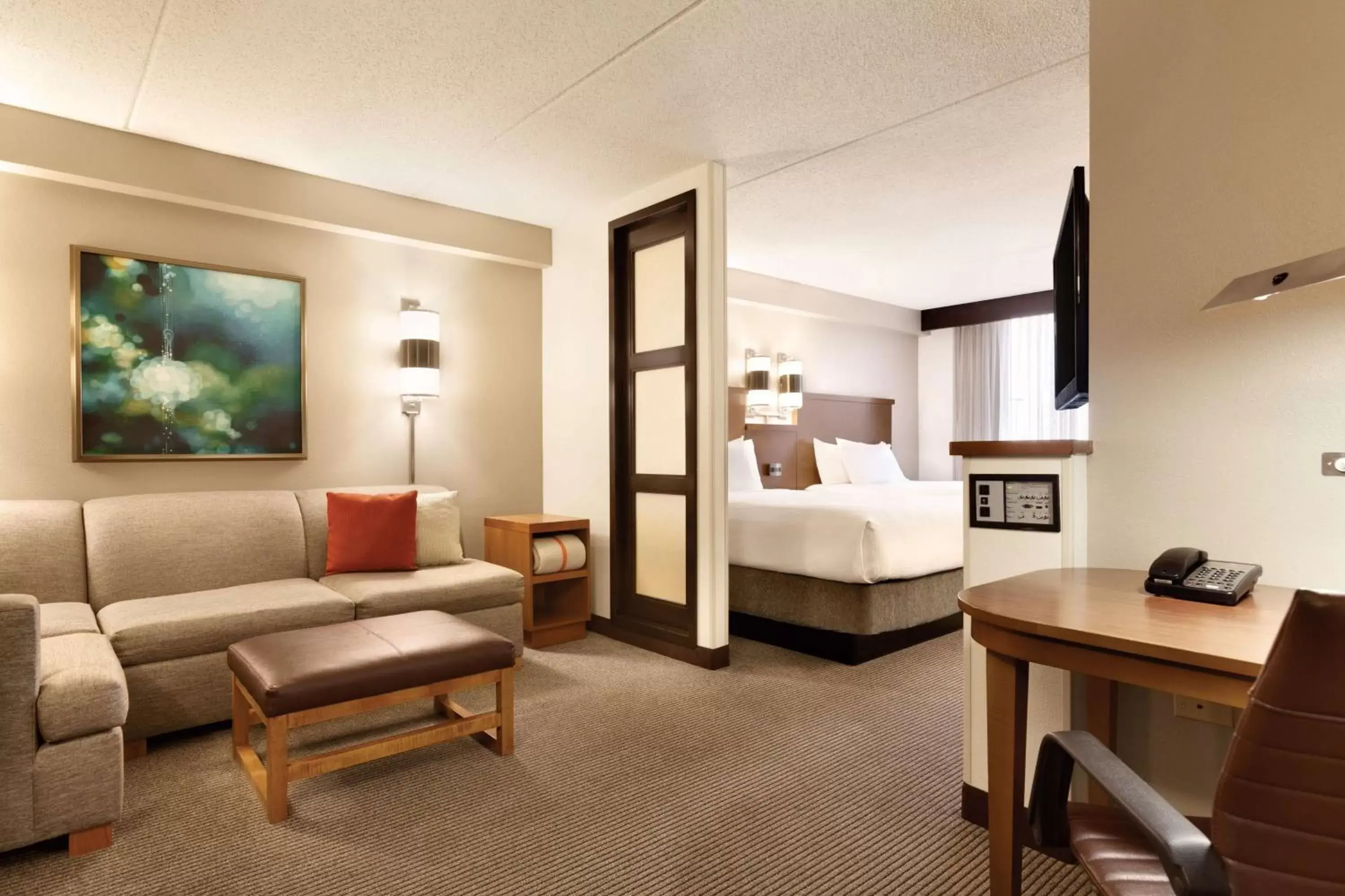 Bedroom, Seating Area in Hyatt Place Colorado Springs Garden Of The Gods