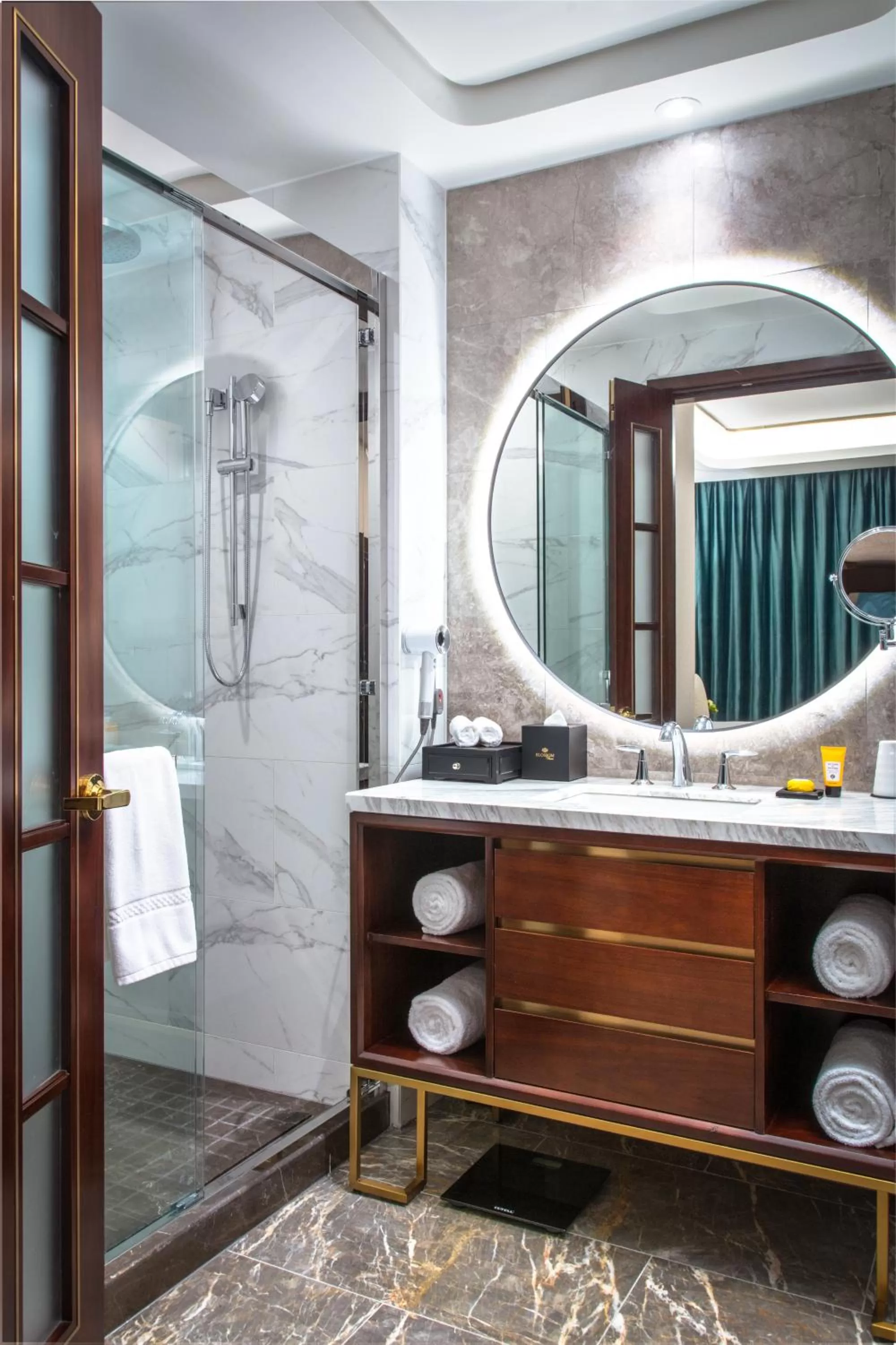Bathroom in Blossom Hotel Houston, Curio Collection by Hilton
