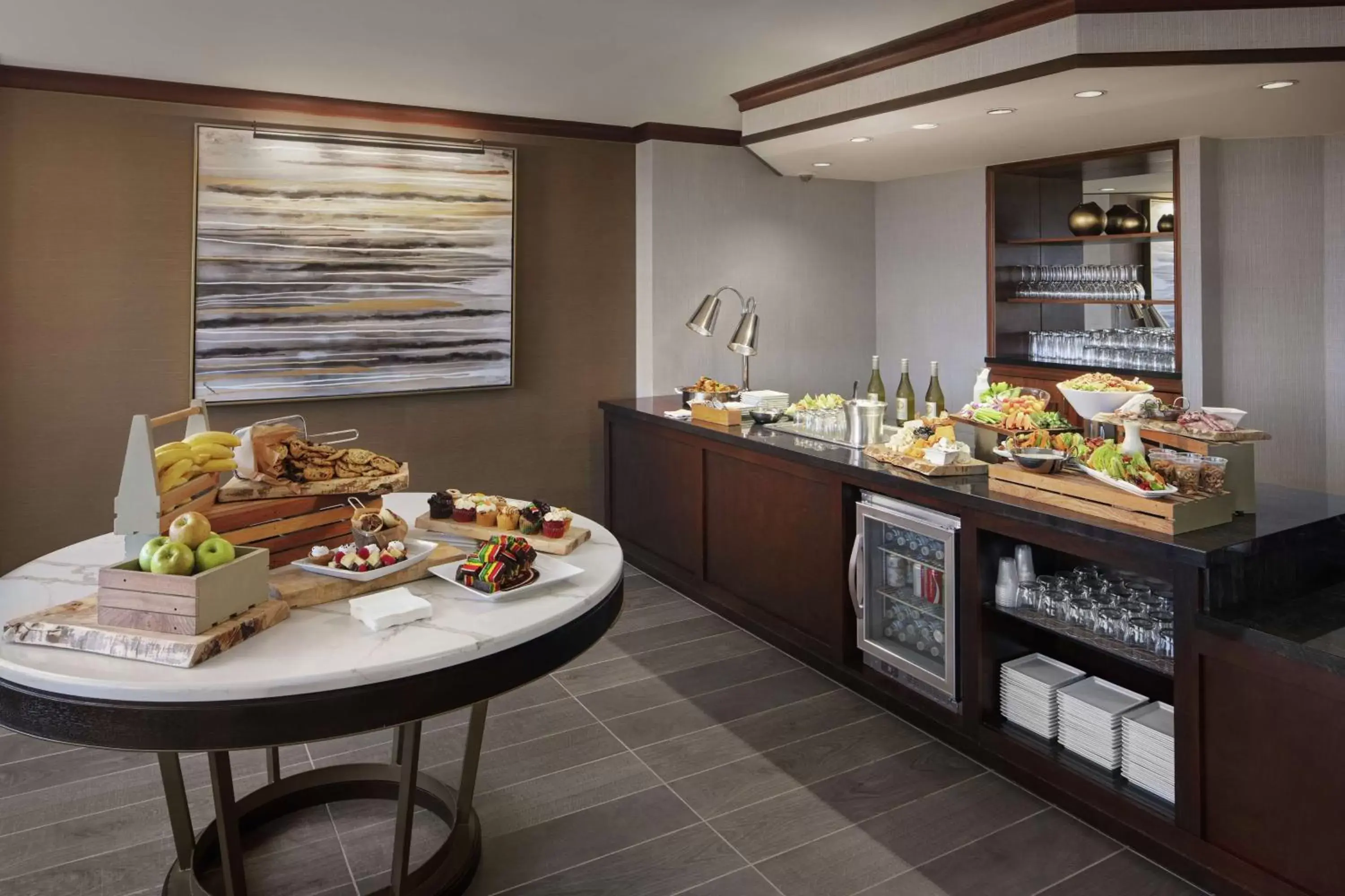 Property building in Hilton Short Hills Property building in Hilton Short Hills