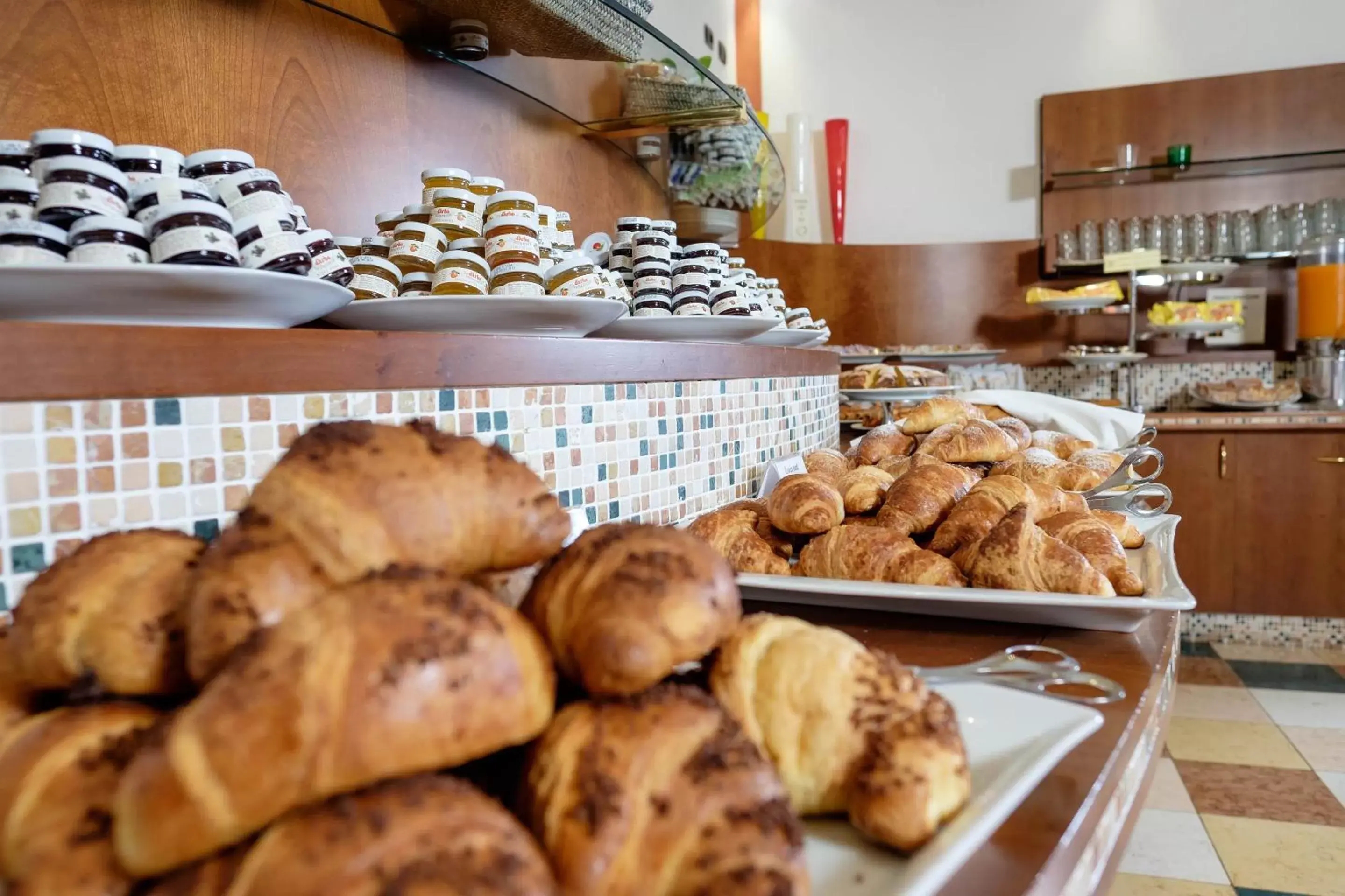 Buffet breakfast, Food in Hotel Villa Malaspina