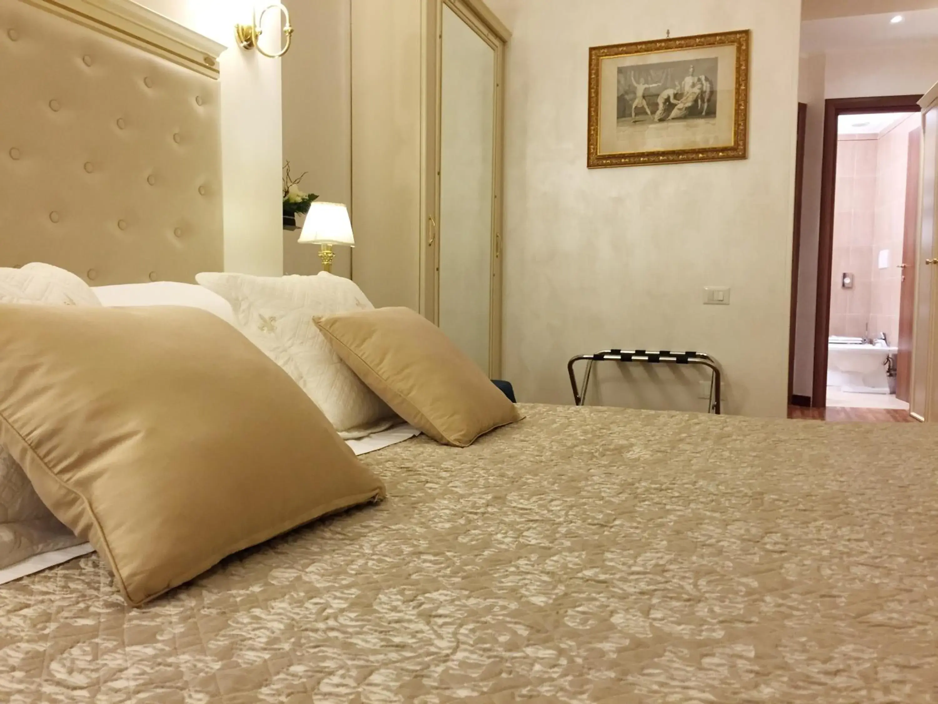 Photo of the whole room, Bed in Locanda Navona
