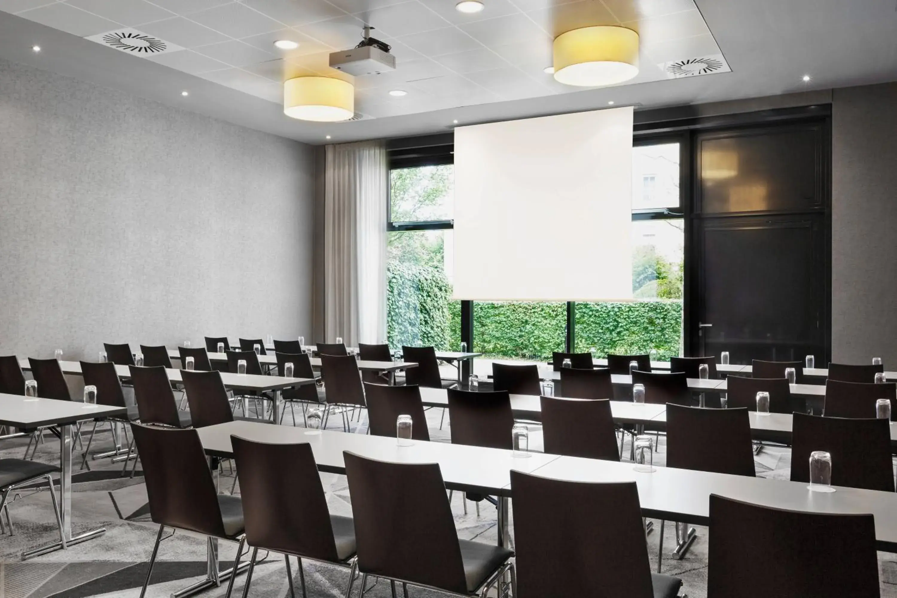 Meeting/conference room in Courtyard by Marriott Munich City East