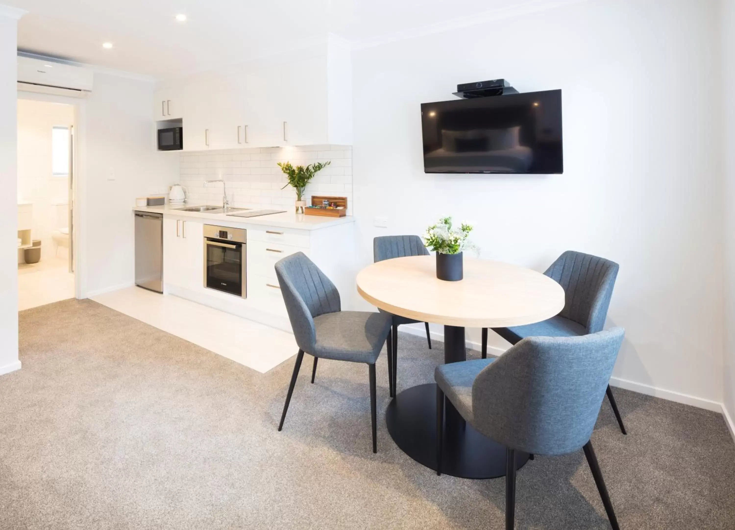 Kitchen/Kitchenette in Beechwood Boutique Accommodation