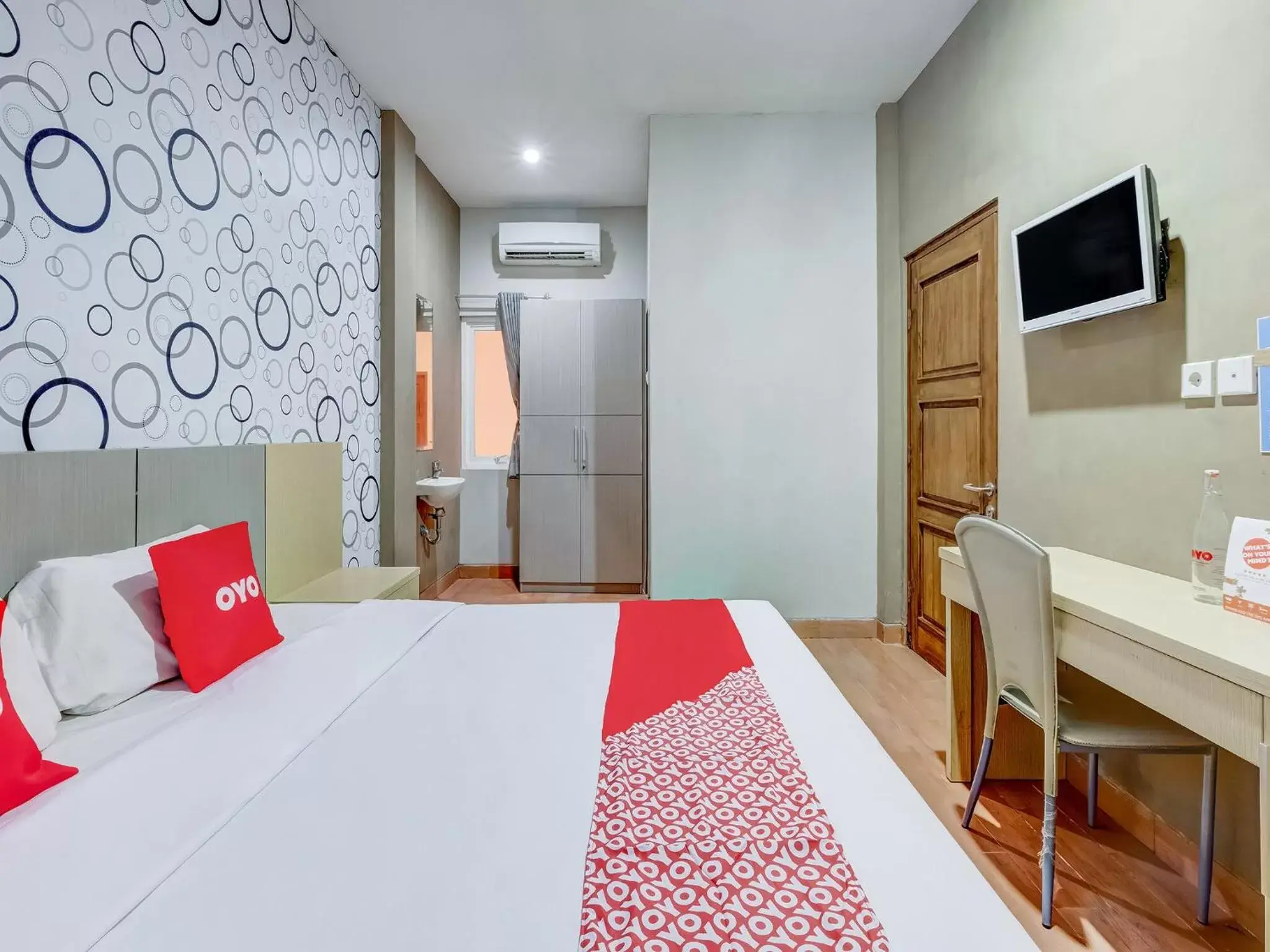 Bedroom, Bed in SUPER OYO Flagship 3726 Tembok Batu Residence