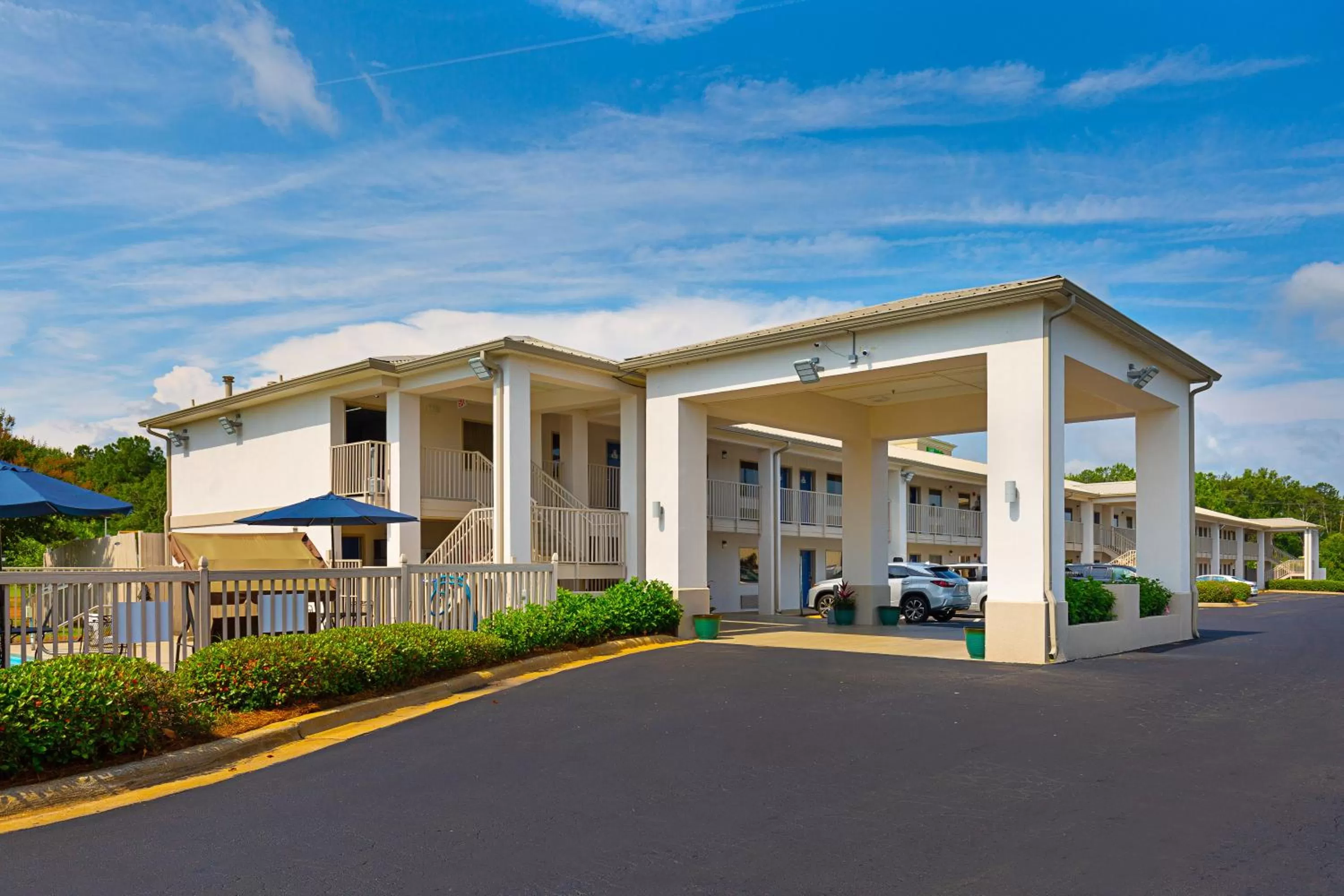 Facade/entrance in Motel 6-Albany, GA
