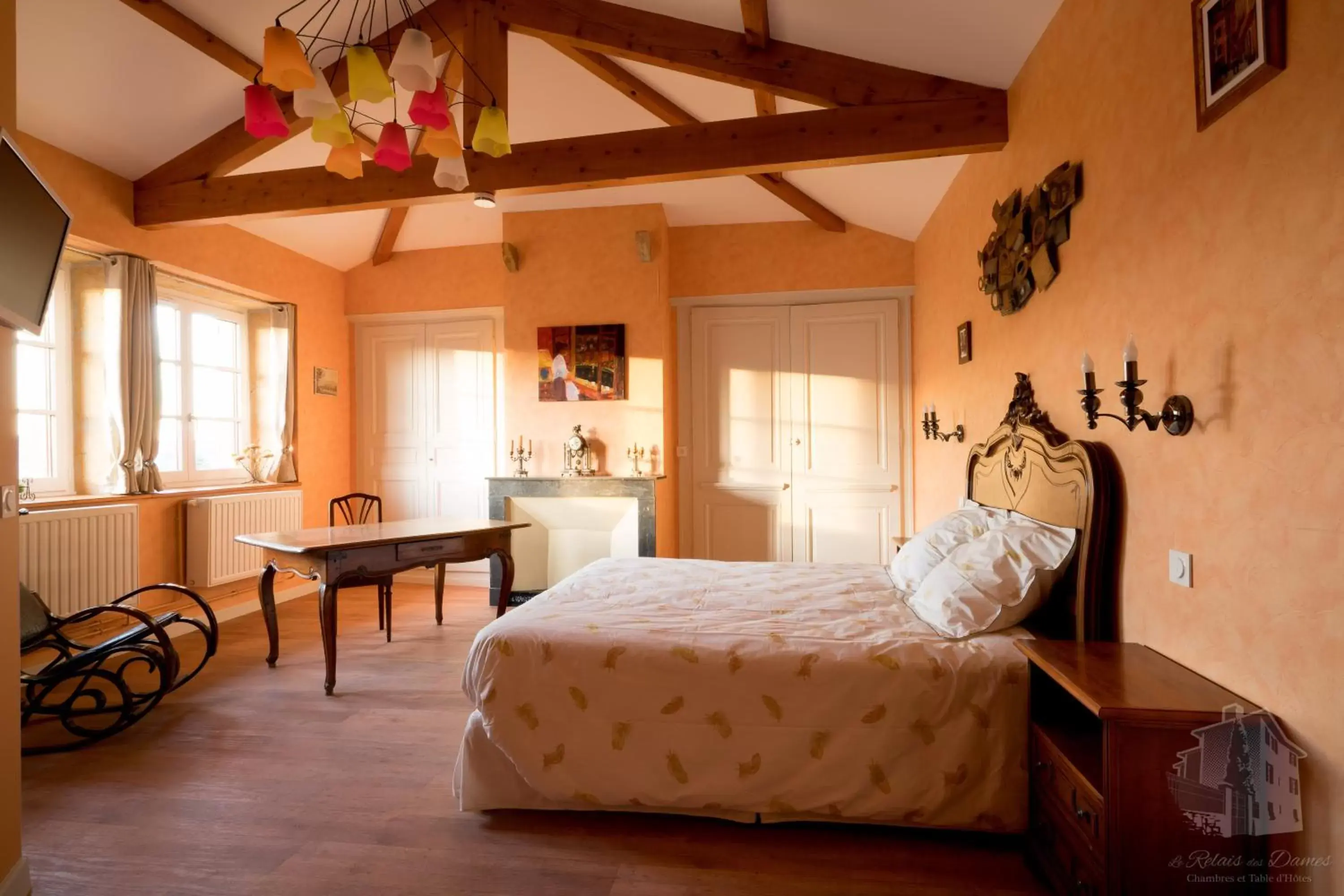 Photo of the whole room, Bed in Le Relais Des Dames