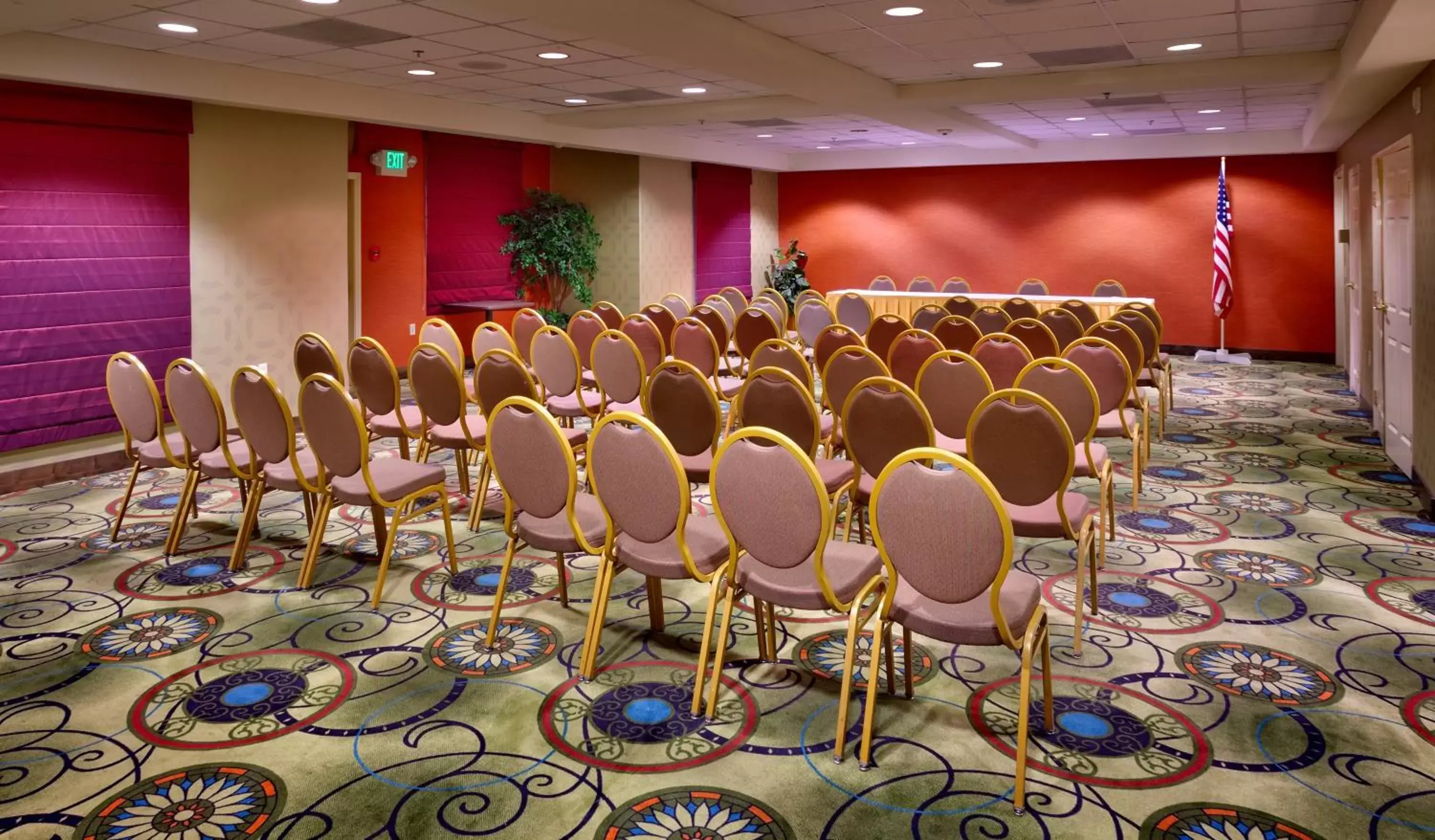 Meeting/conference room in Holiday Inn Express & Suites Mesquite Nevada, an IHG Hotel