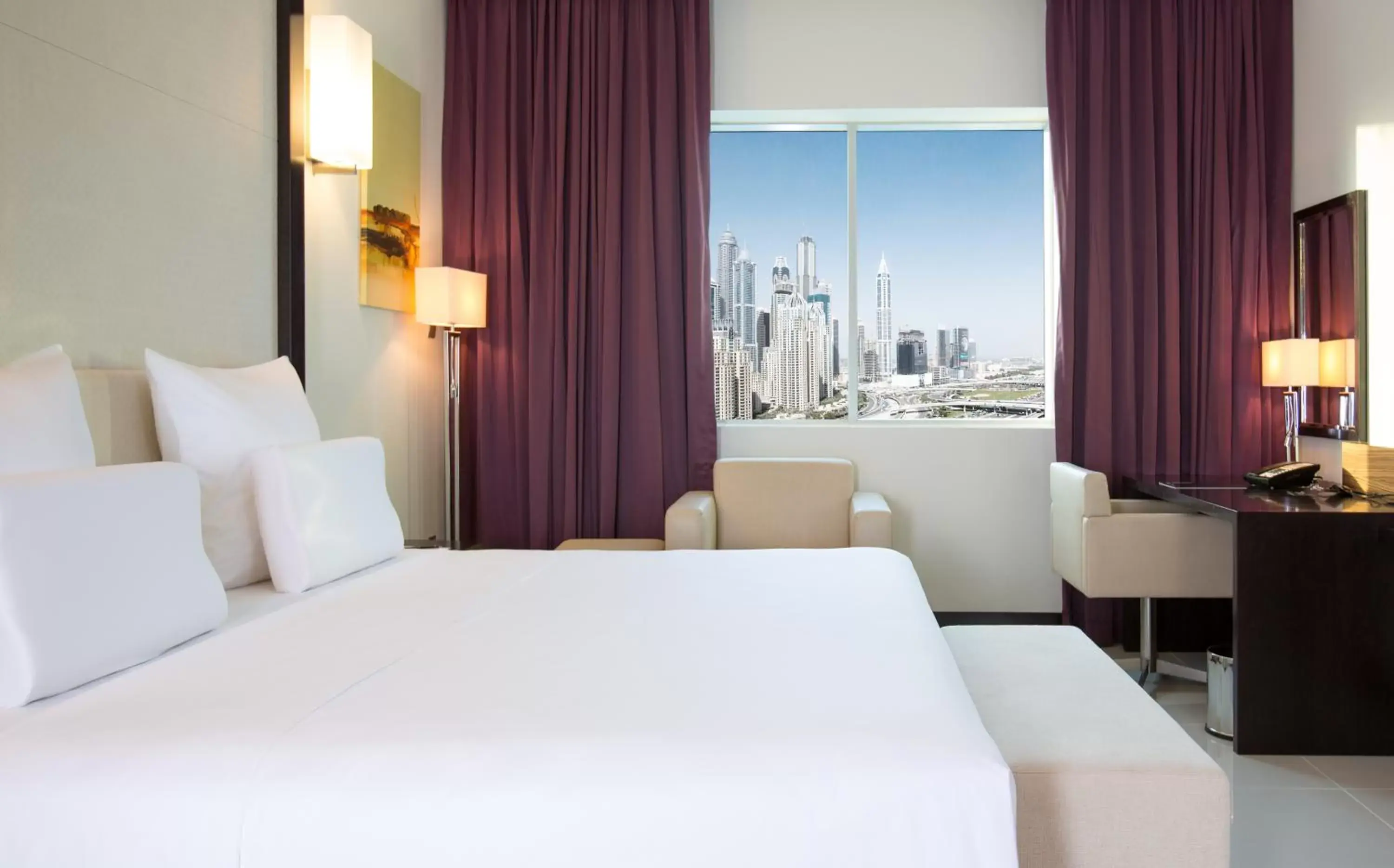 City view, Bed in Pullman Dubai Jumeirah Lakes Towers