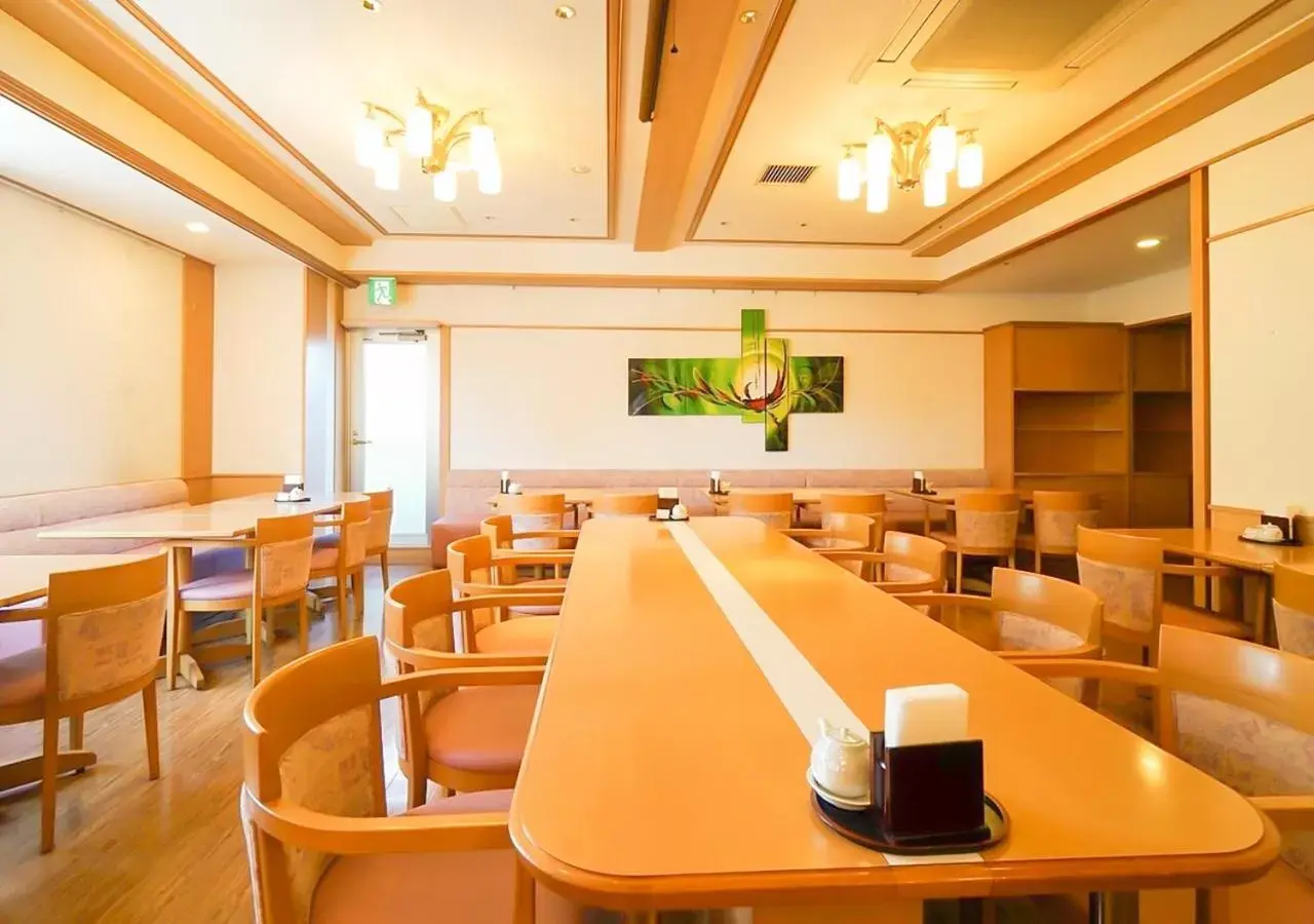Restaurant/places to eat in APA Hotel Miyazaki Nobeoka Ekimae