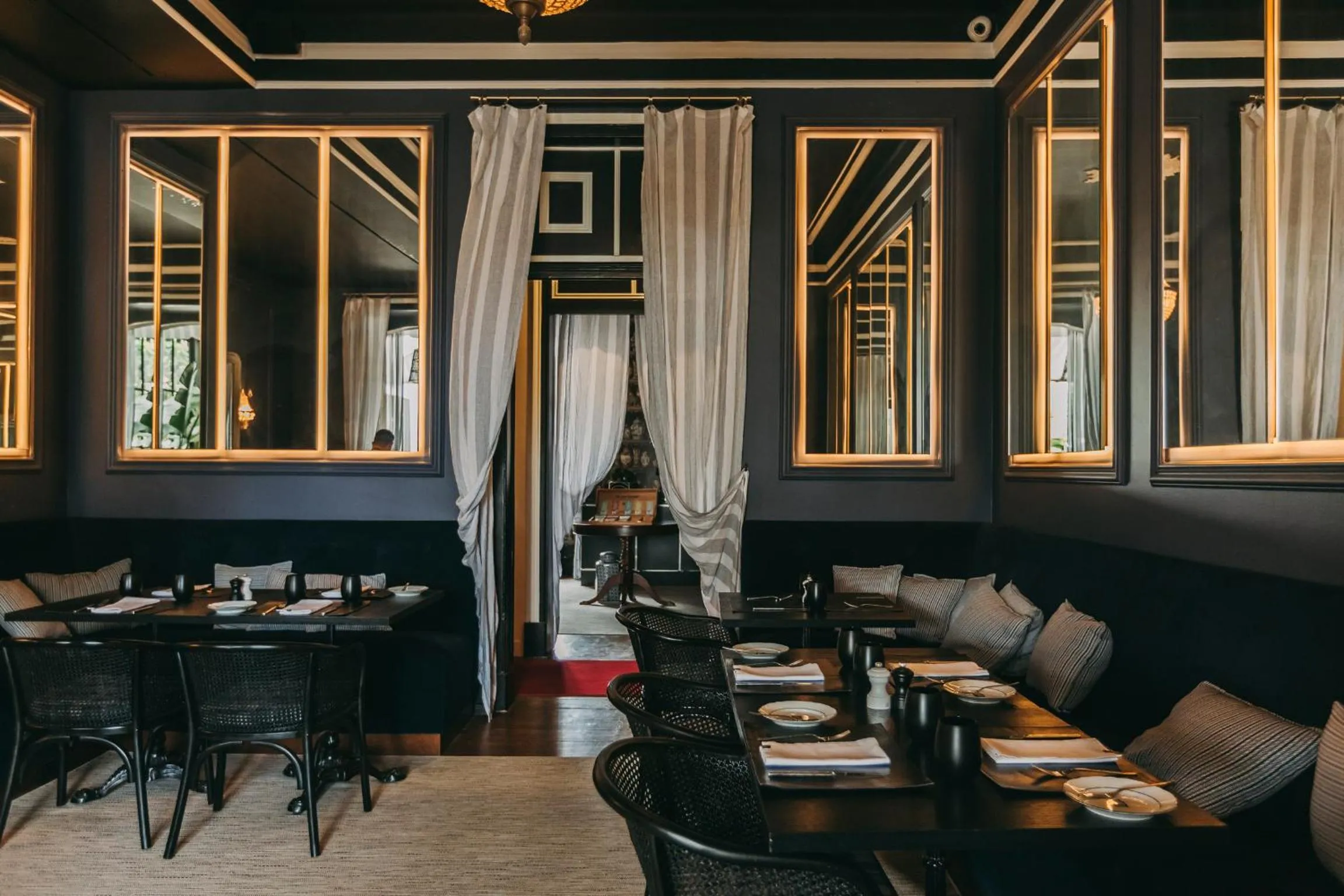 Restaurant/places to eat in Torel Palace Lisbon