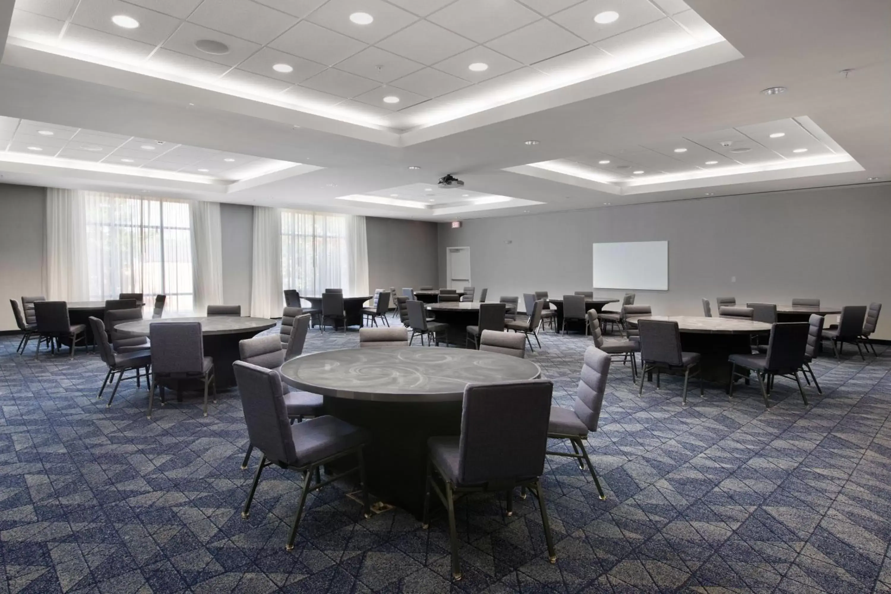 Meeting/conference room, Restaurant/Places to Eat in Courtyard by Marriott Lubbock Downtown/University Area