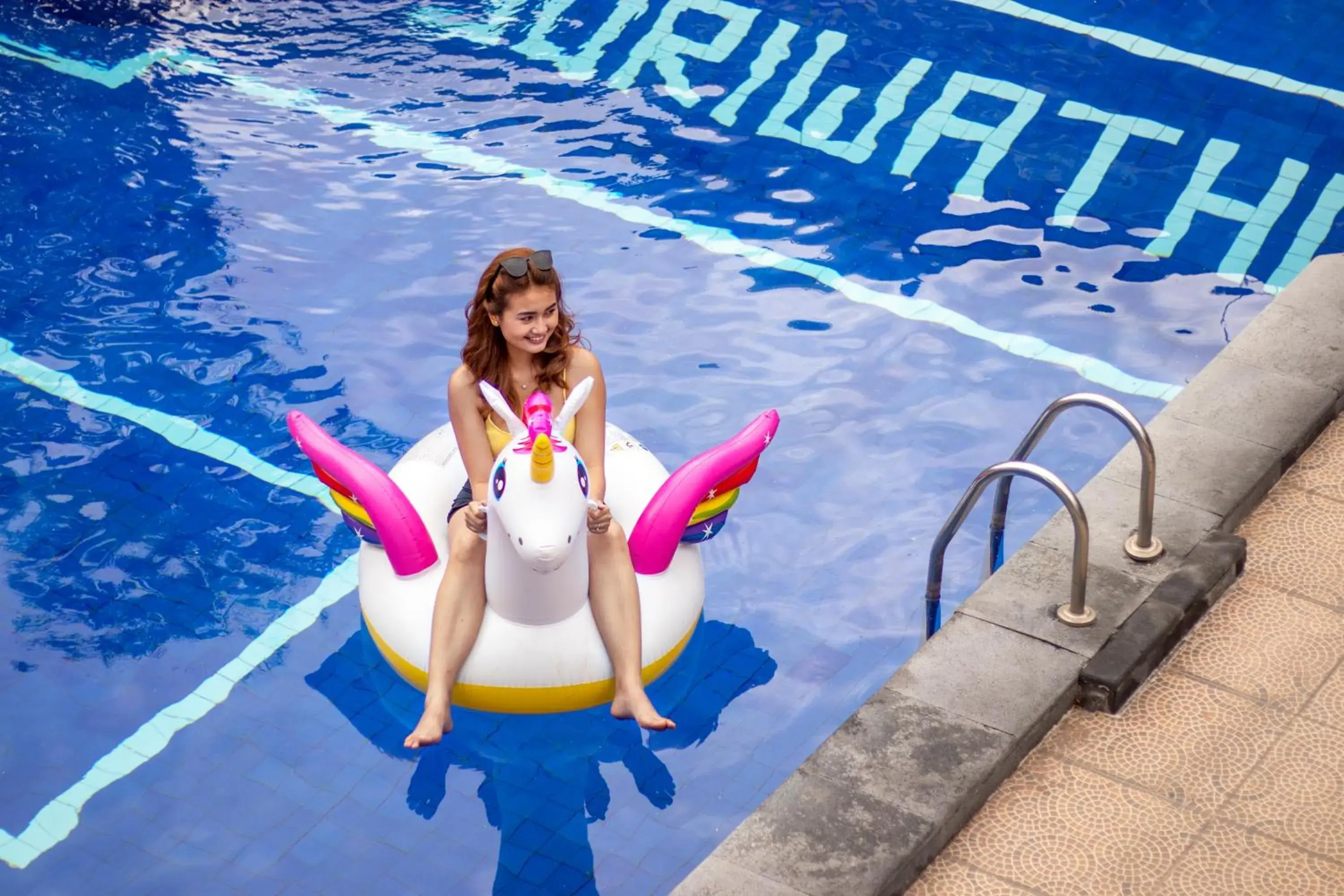 Swimming Pool in Suriwathi Hotel