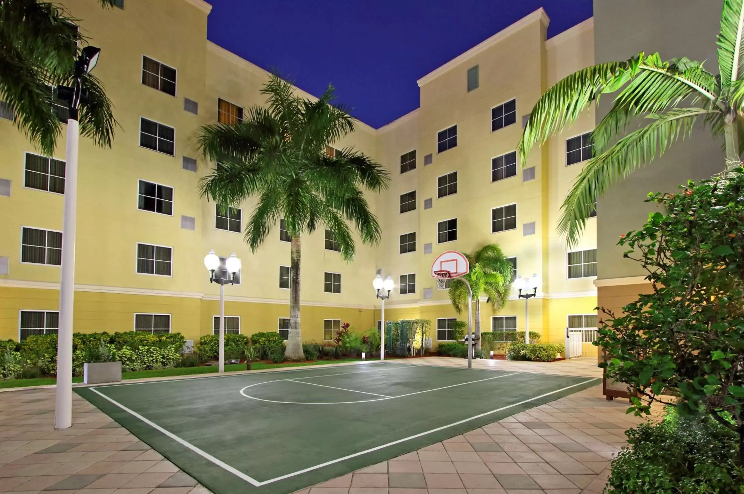 Sports, Property Building in Homewood Suites by Hilton Miami - Airport West