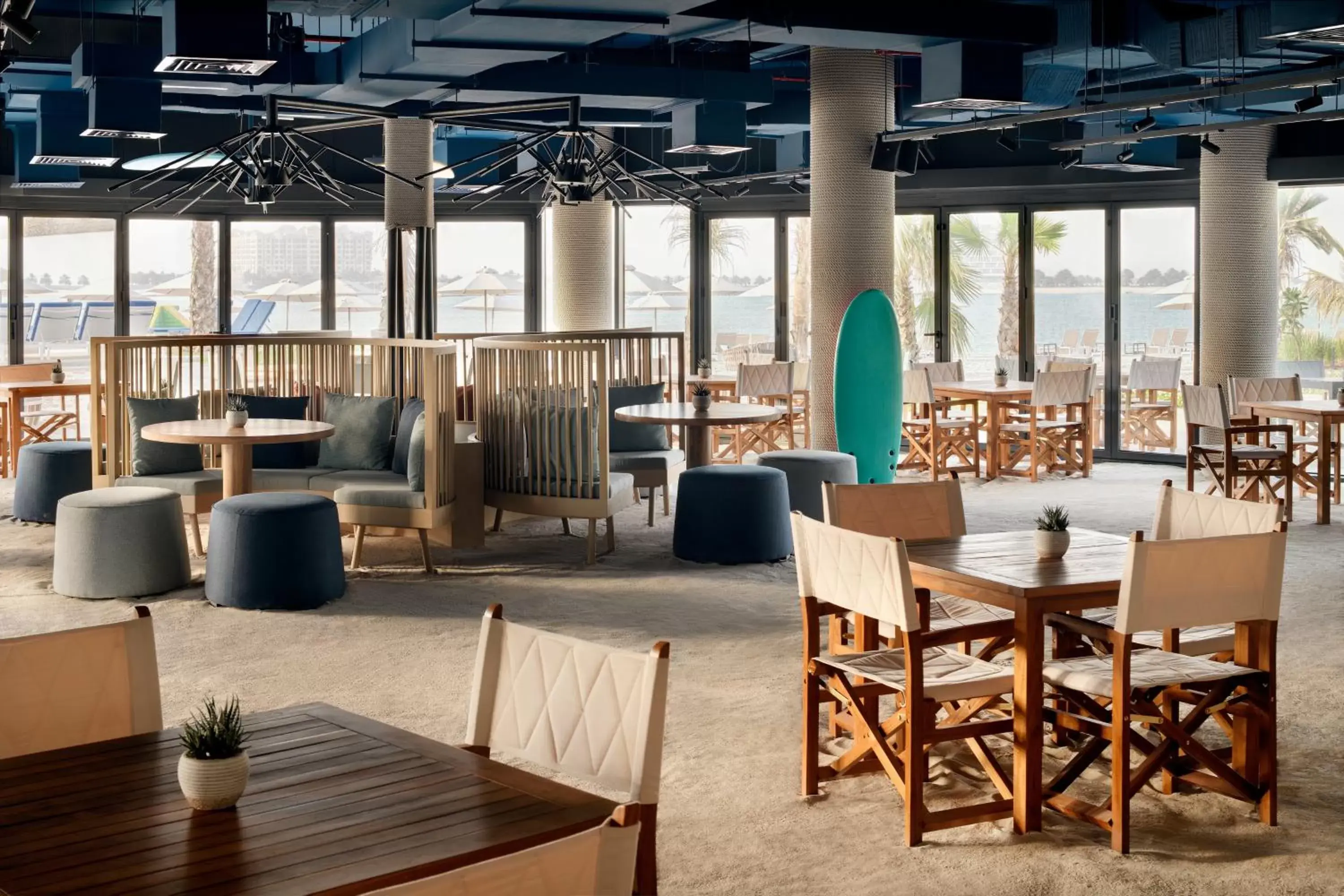 Balcony/Terrace, Restaurant/Places to Eat in Mövenpick Resort Al Marjan Island