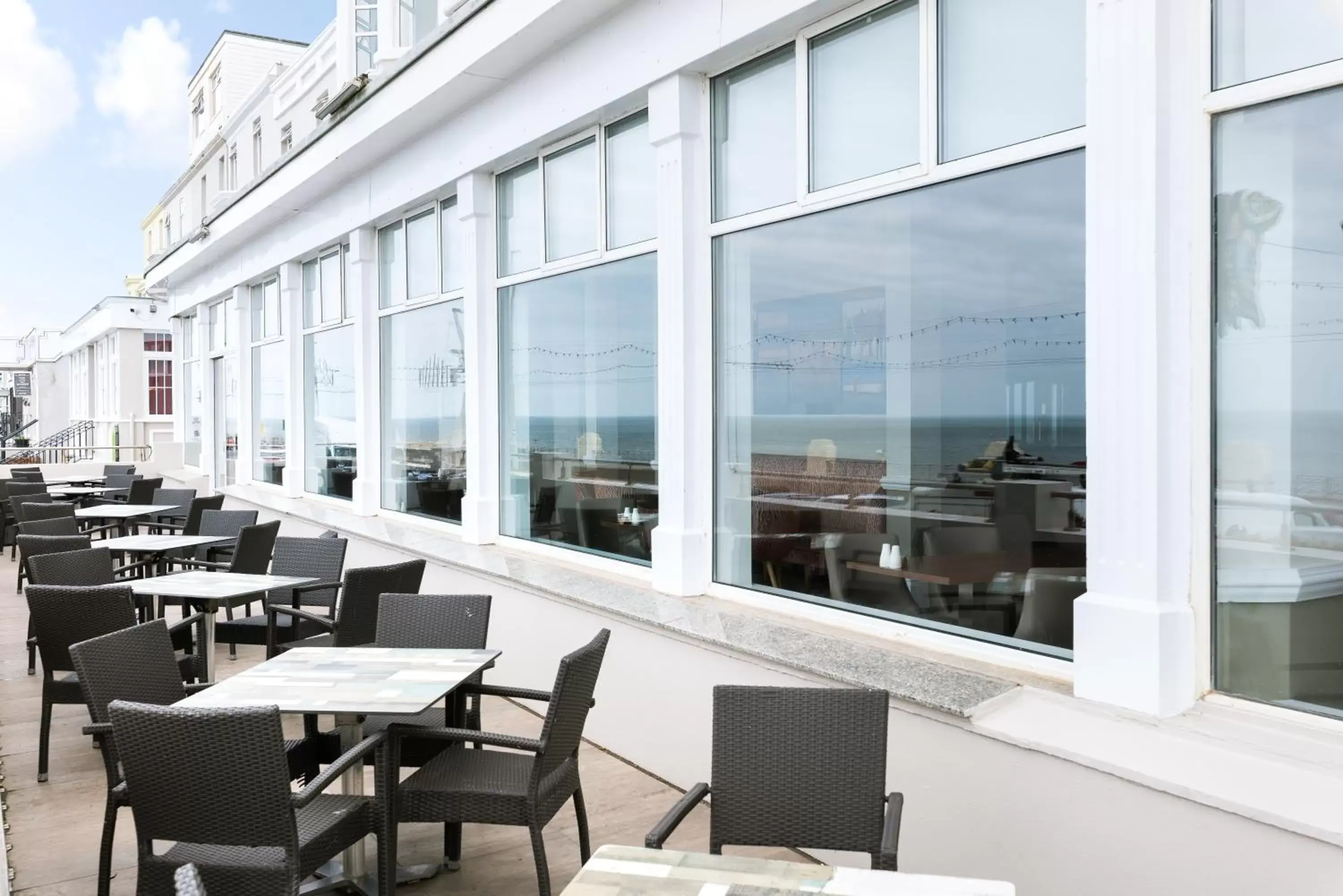 Balcony/Terrace, Restaurant/Places to Eat in Best Western Carlton Hotel