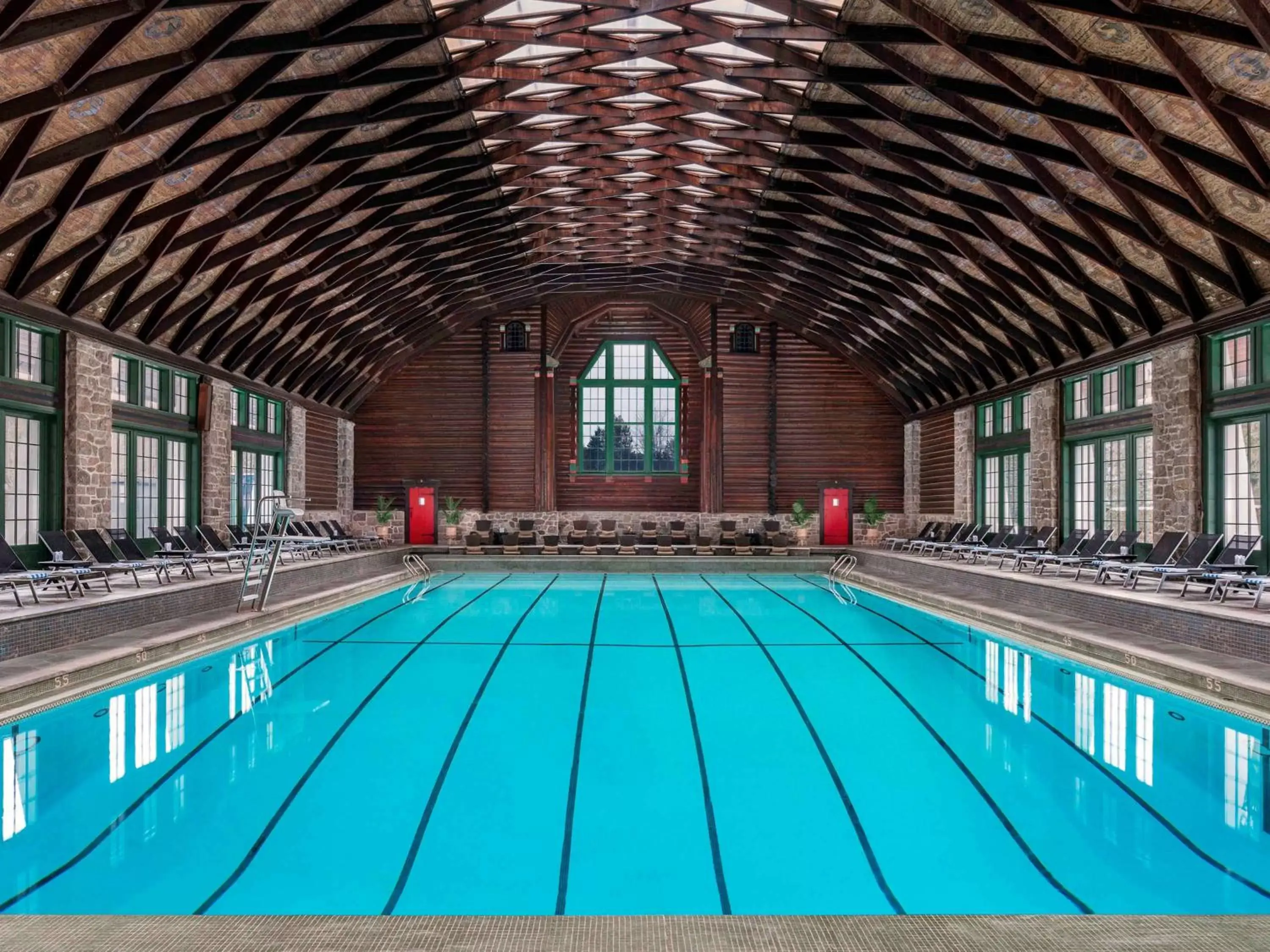 Pool view, Swimming Pool in Fairmont Le Chateau Montebello