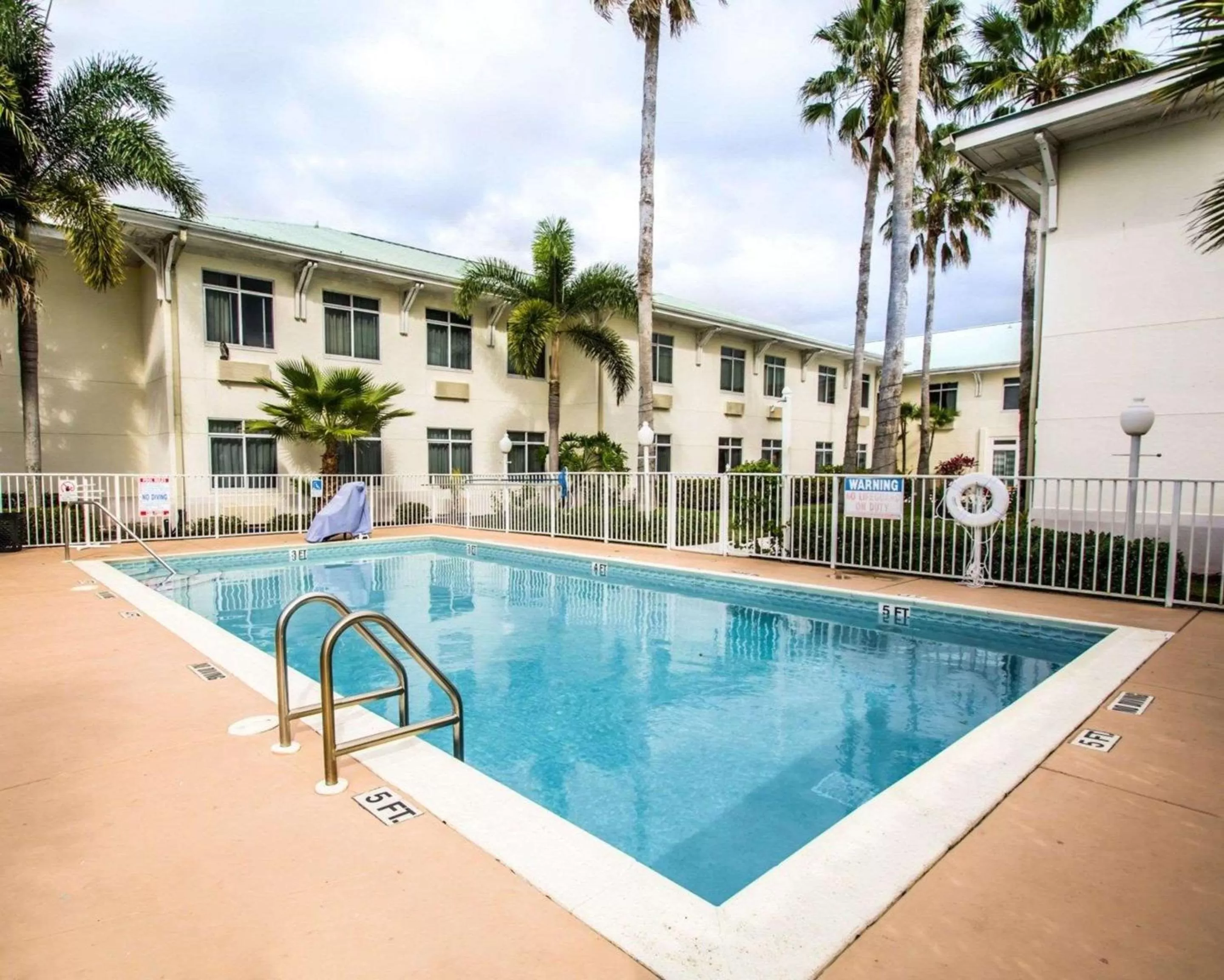 Swimming pool in Sleep Inn Port St Lucie at PGA Village