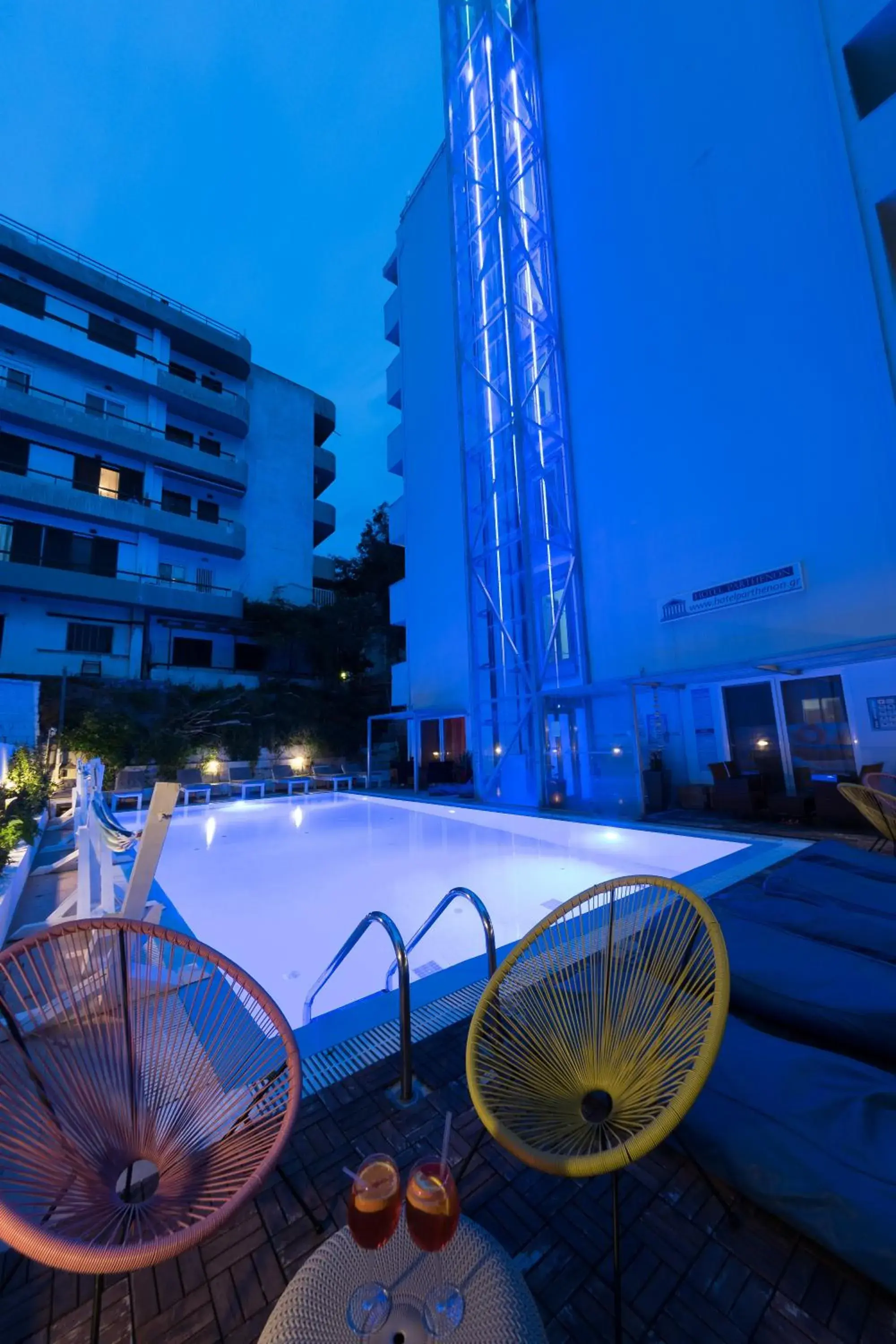 Property building, Swimming Pool in Hotel Parthenon Rodos city