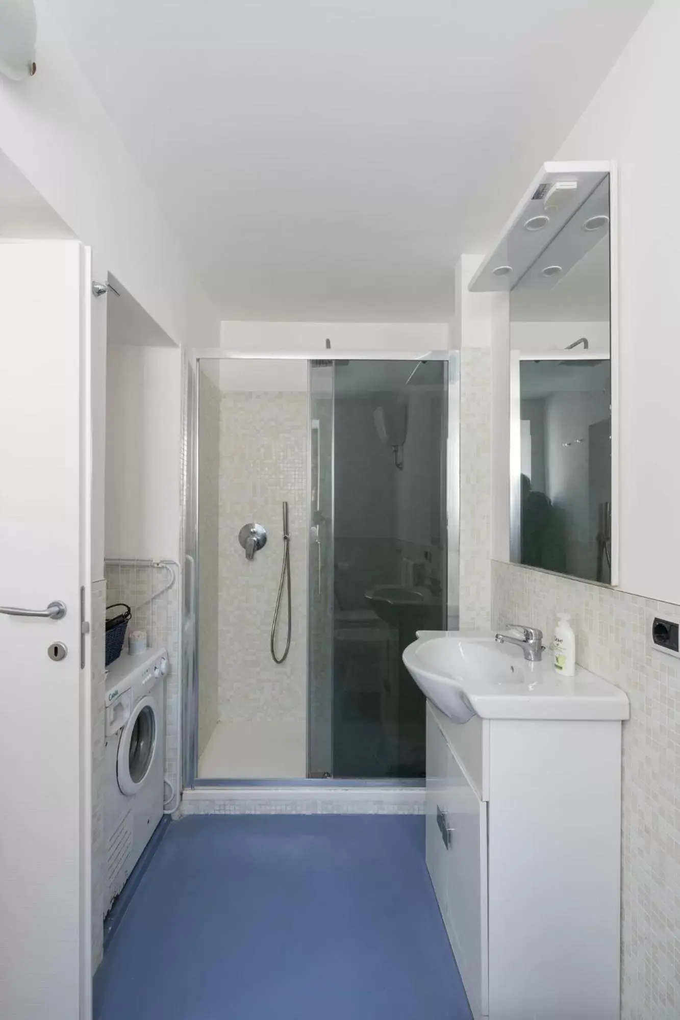 Shower, Bathroom in The Charming Suites