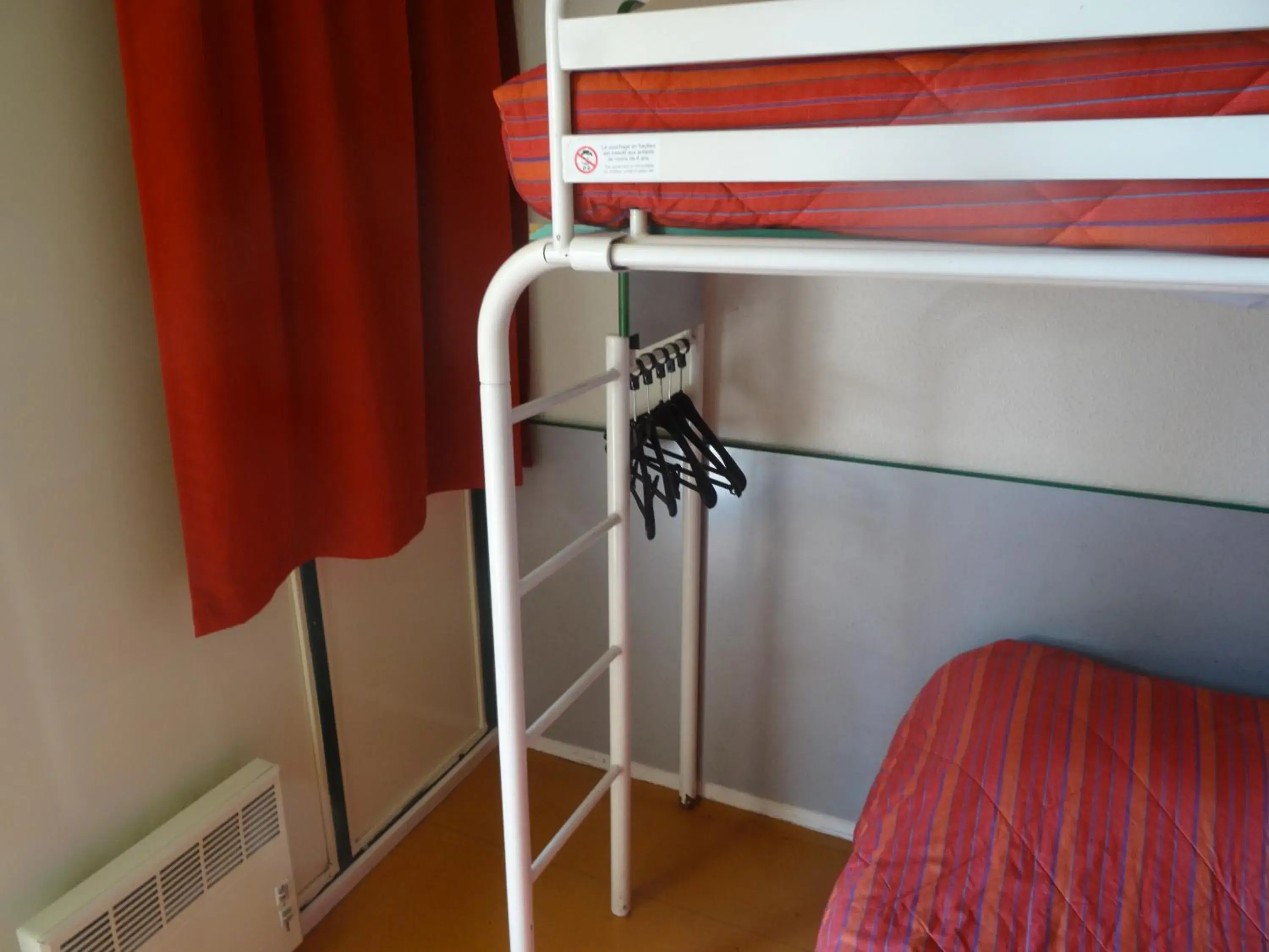 Area and facilities, Bunk Bed in Premiere Classe Lyon Sud - Chasse Sur Rhône