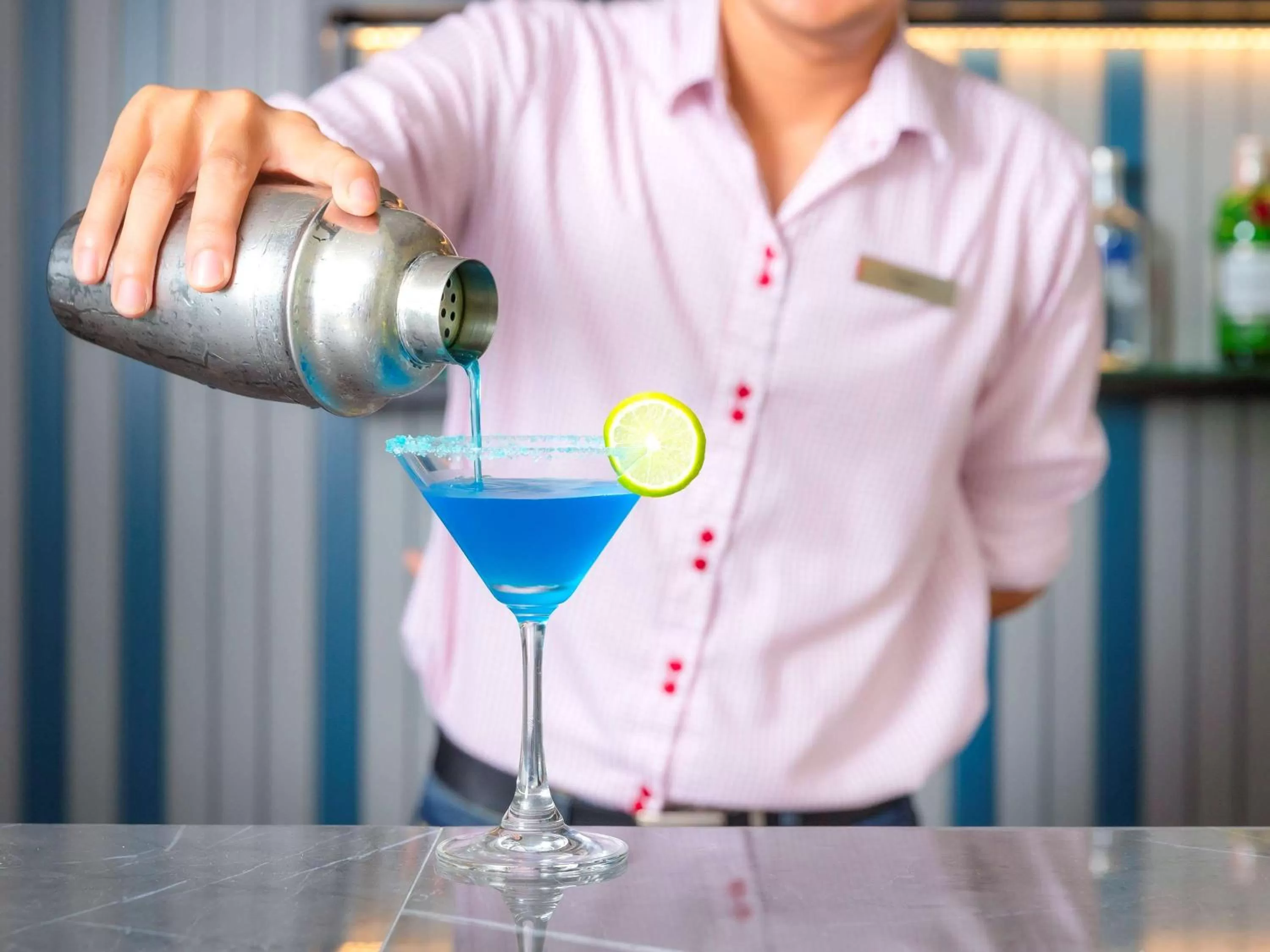 Lounge or bar in ibis Bangkok Sathorn