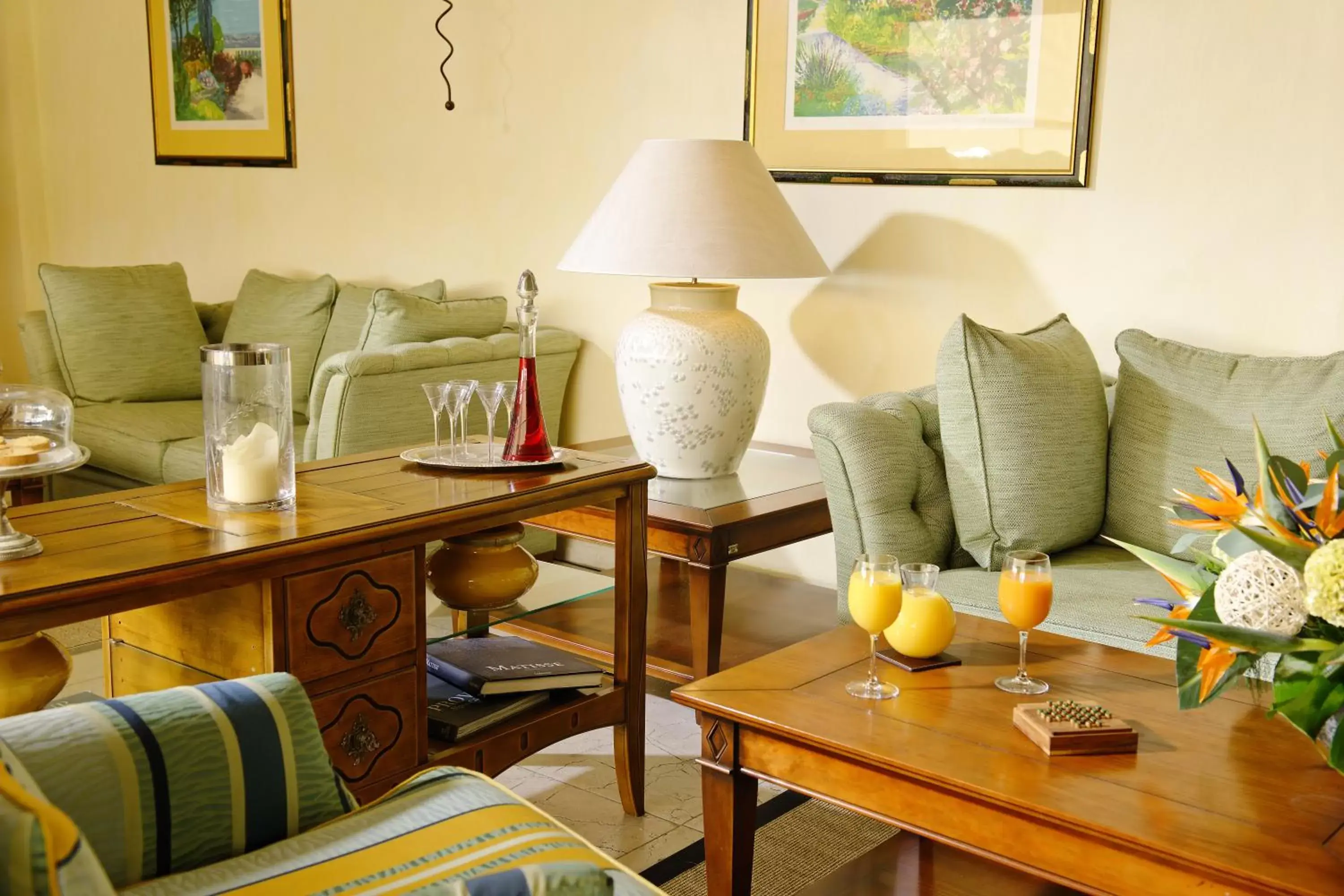 Living room, Restaurant/Places to Eat in Hôtel La Grande Bastide