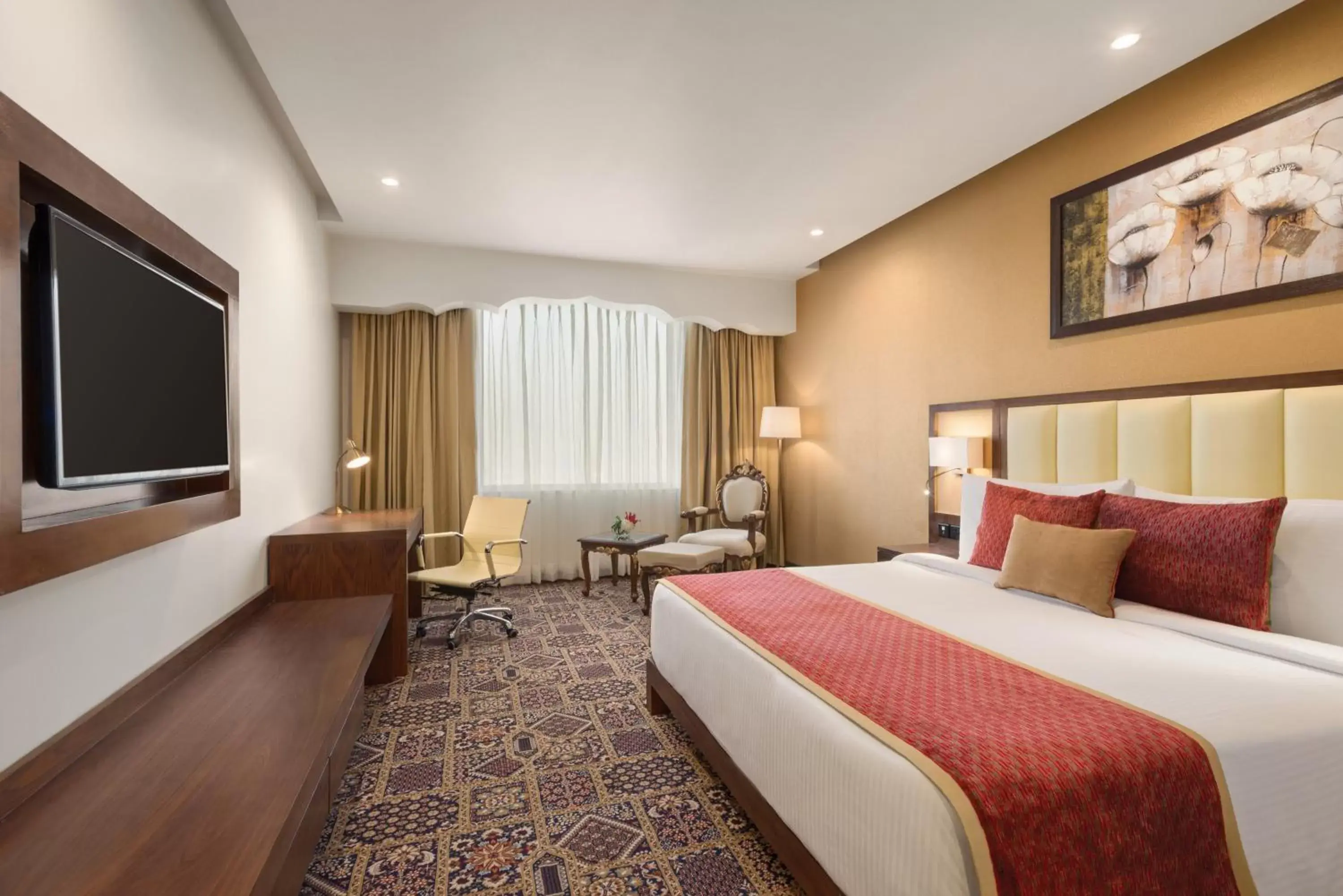 Bedroom, TV/Entertainment Center in Ramada Plaza By Wyndham Agra