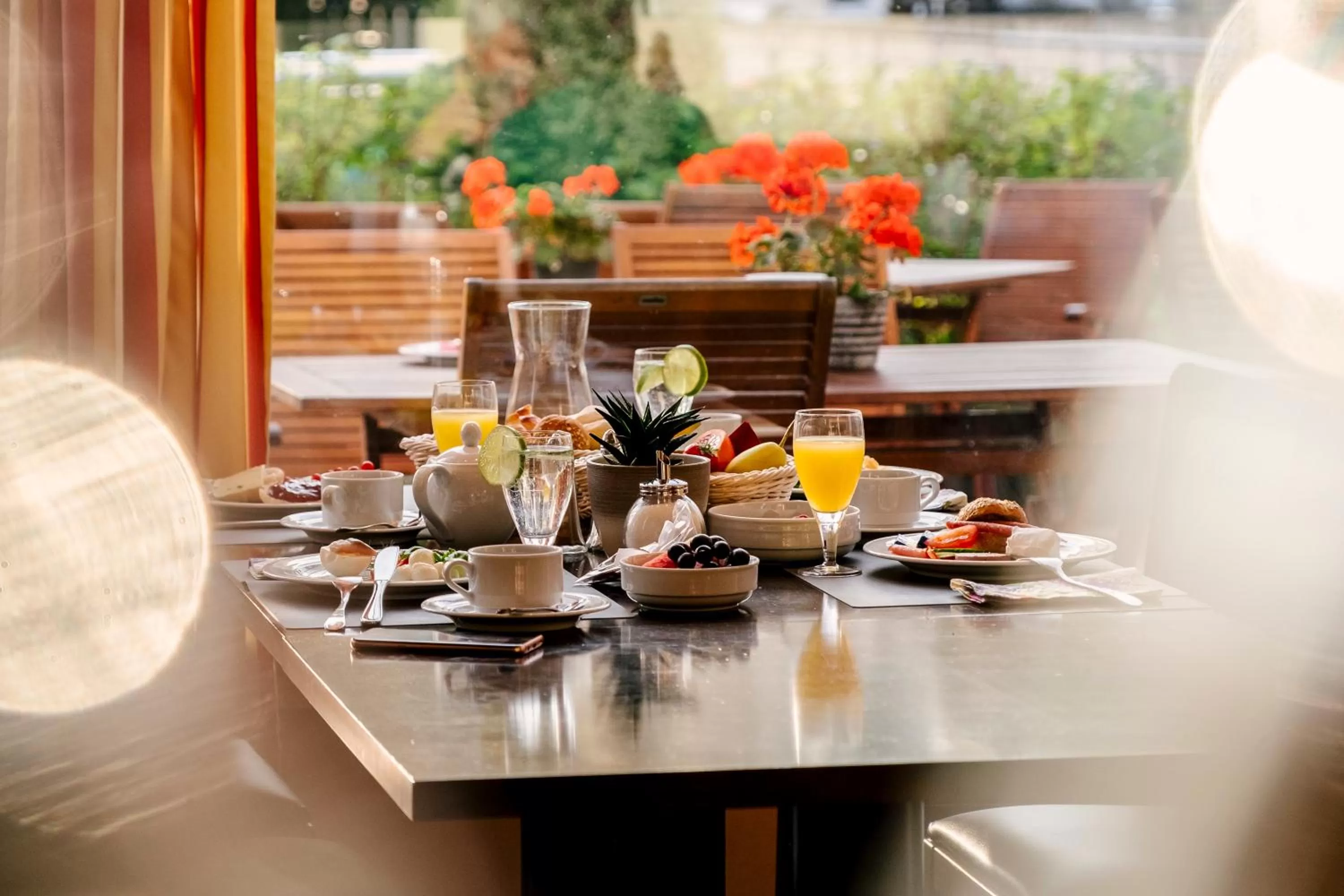 Restaurant/places to eat in Hotel am Jungfernstieg