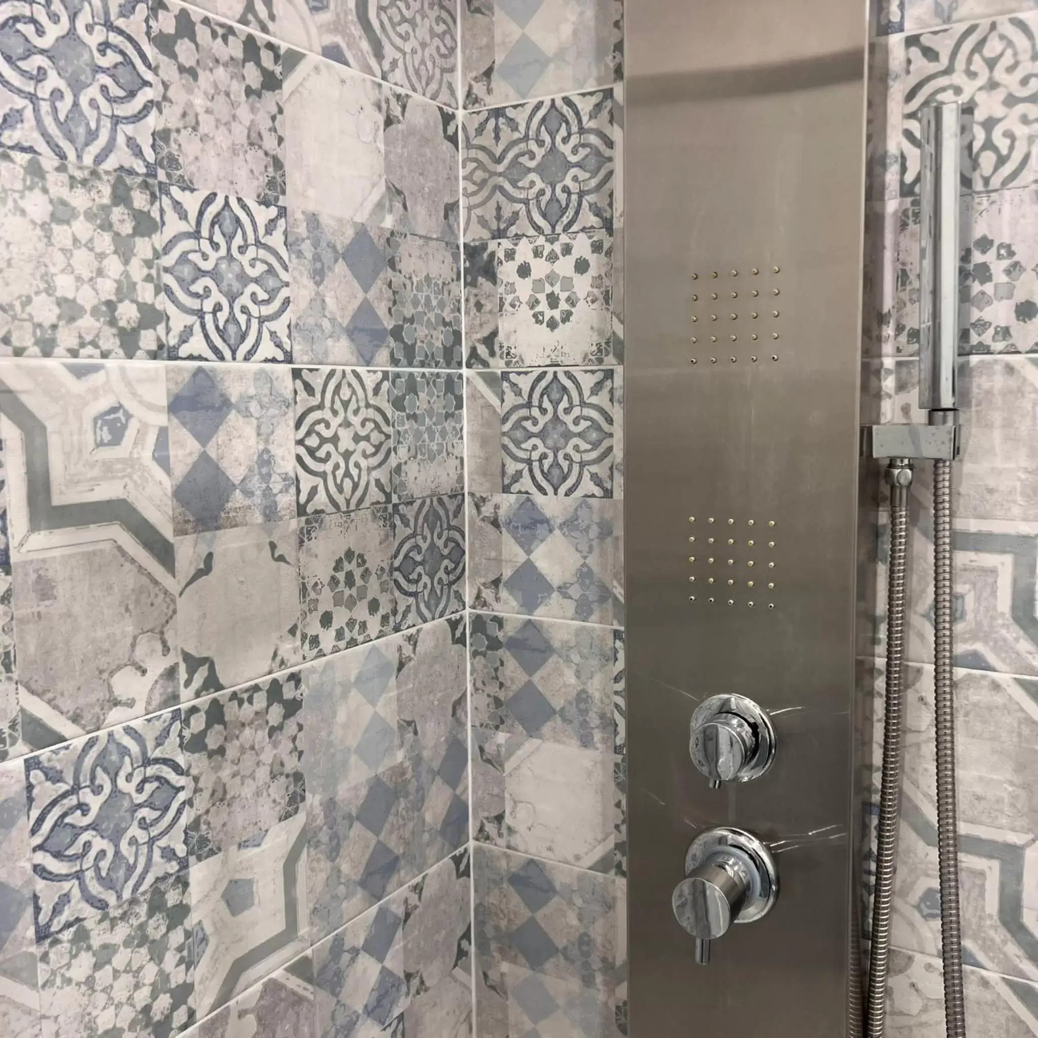 Shower, Bathroom in Toledo Relax