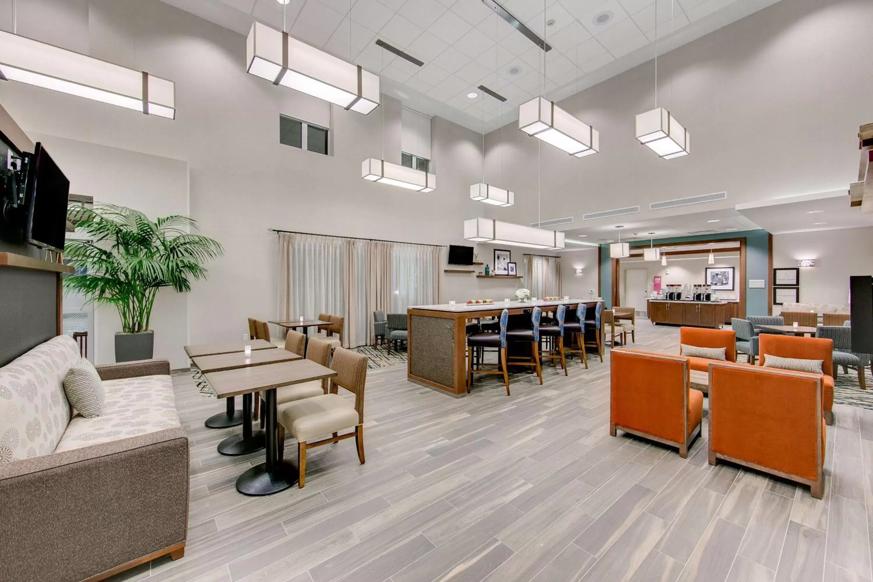 Lobby or reception, Restaurant/Places to Eat in Hampton Inn & Suites North Houston Spring