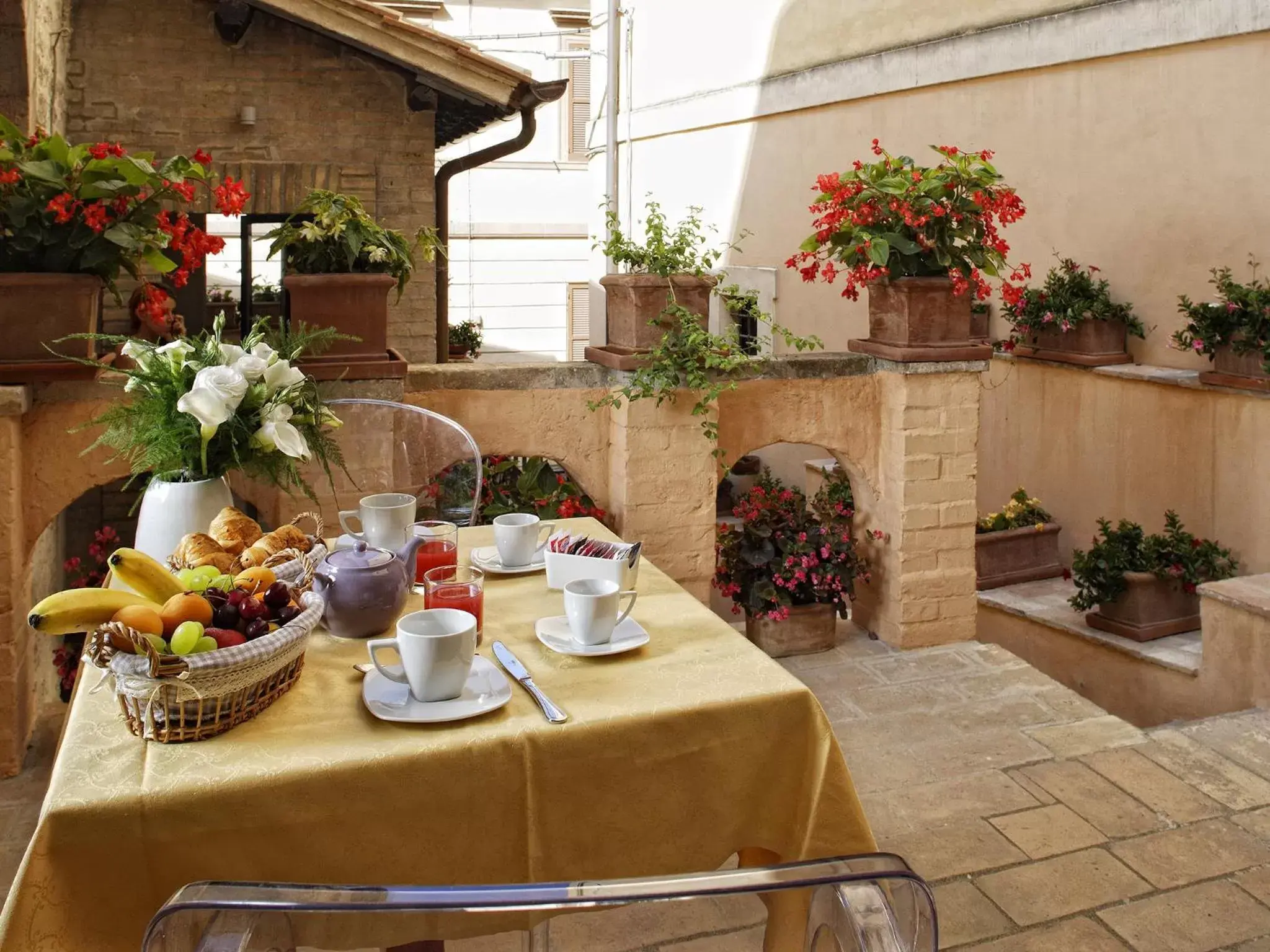 Balcony/Terrace, Restaurant/Places to Eat in Hotel Sorella Luna