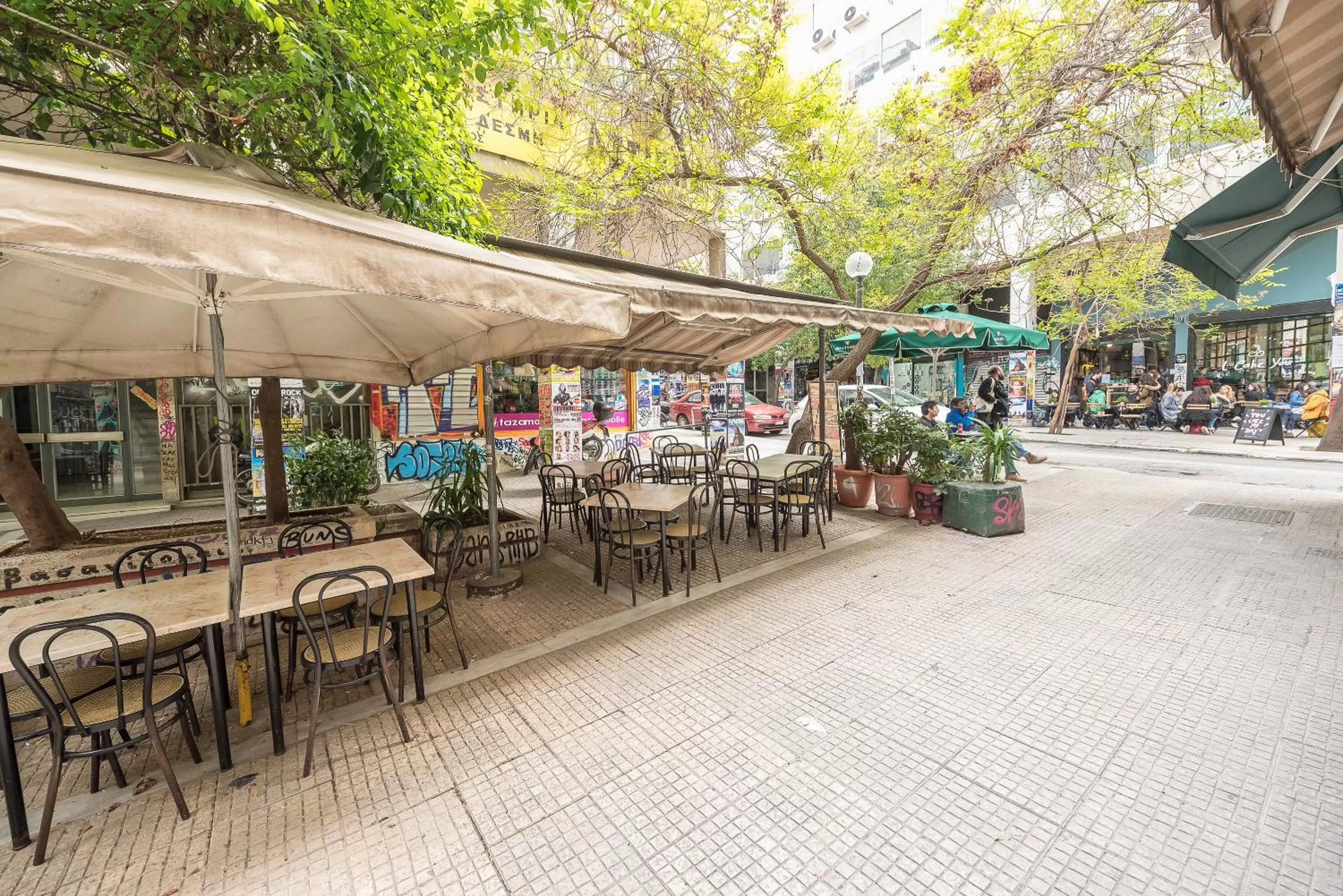 Property building in Athens Lights