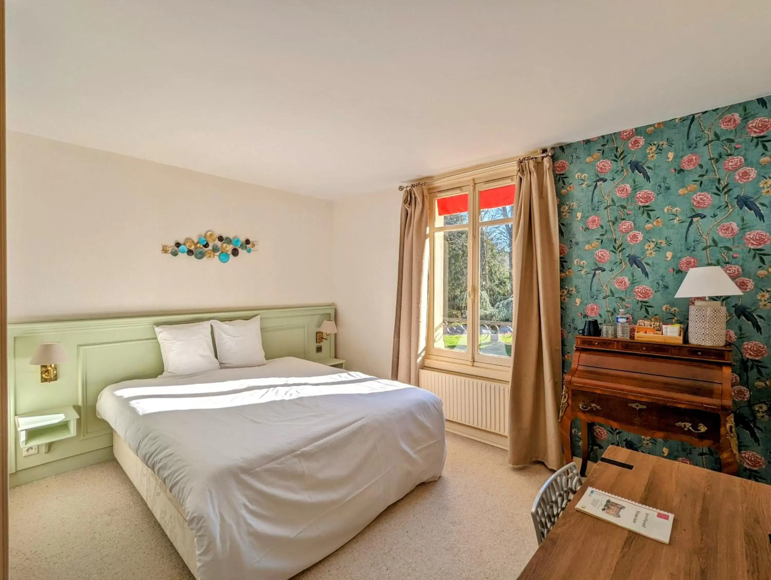 Photo of the whole room, Bed in Château Corneille Photo of the whole room, Bed in Château Corneille