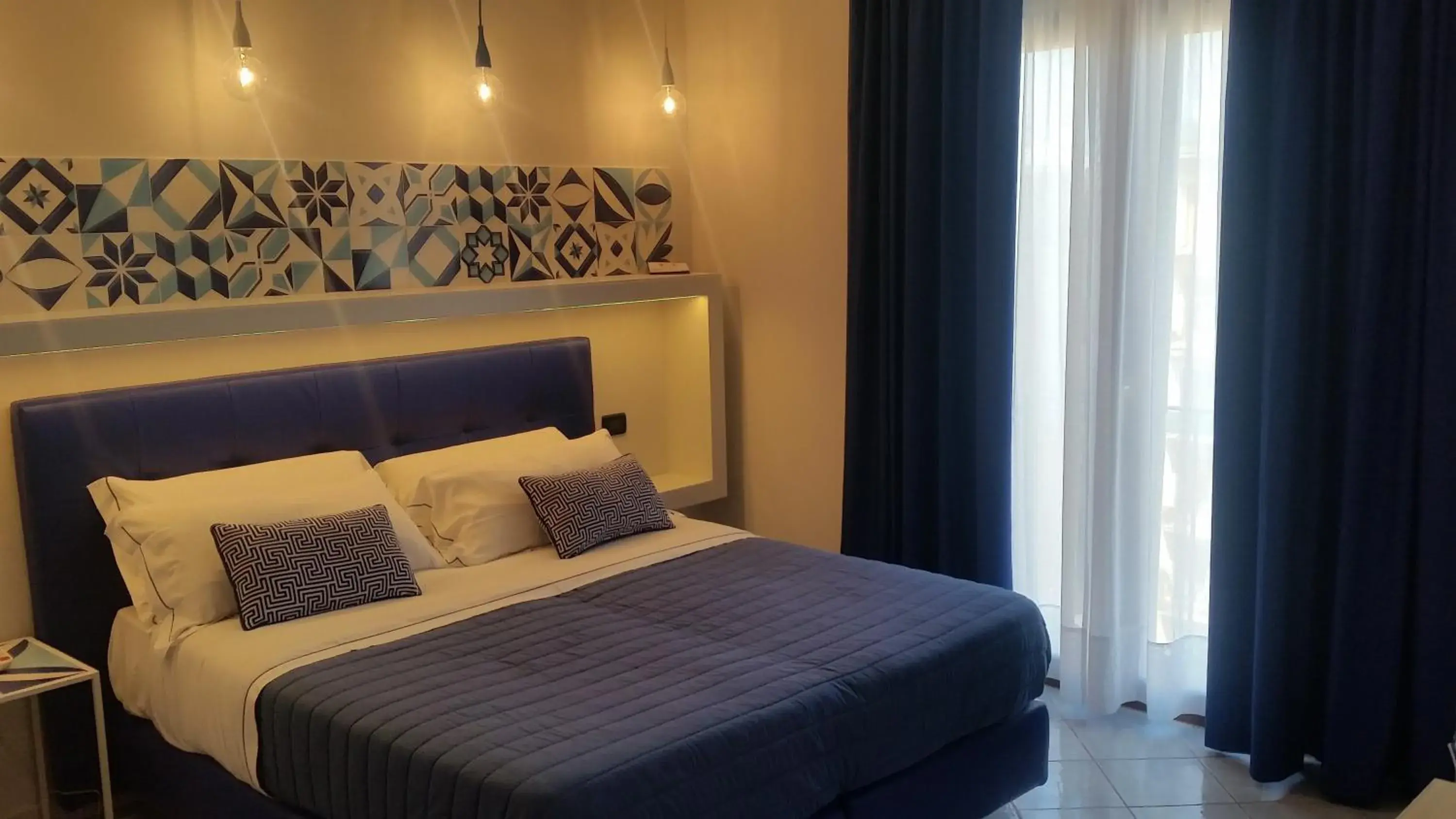 Bedroom, Bed in Hotel Leone