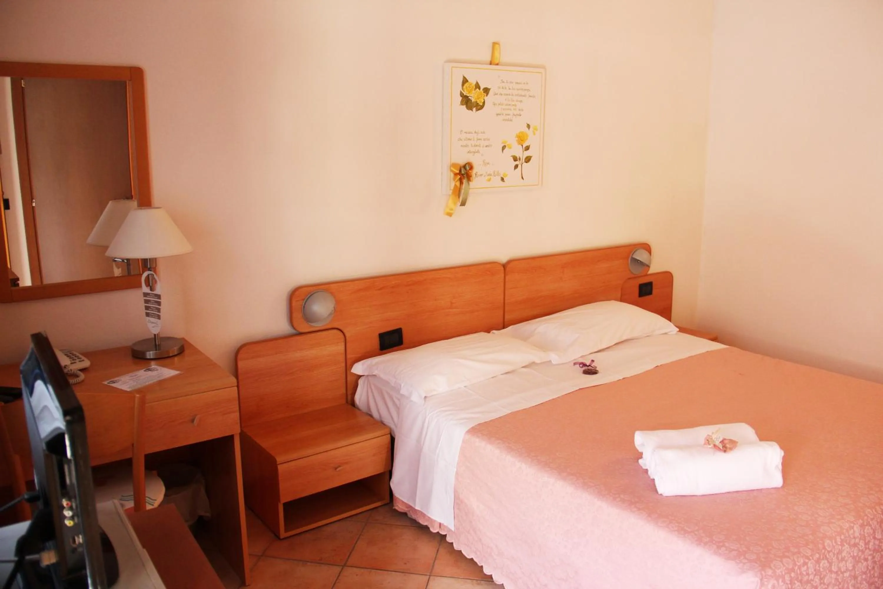 Bedroom, Bed in Albergo Al Viale