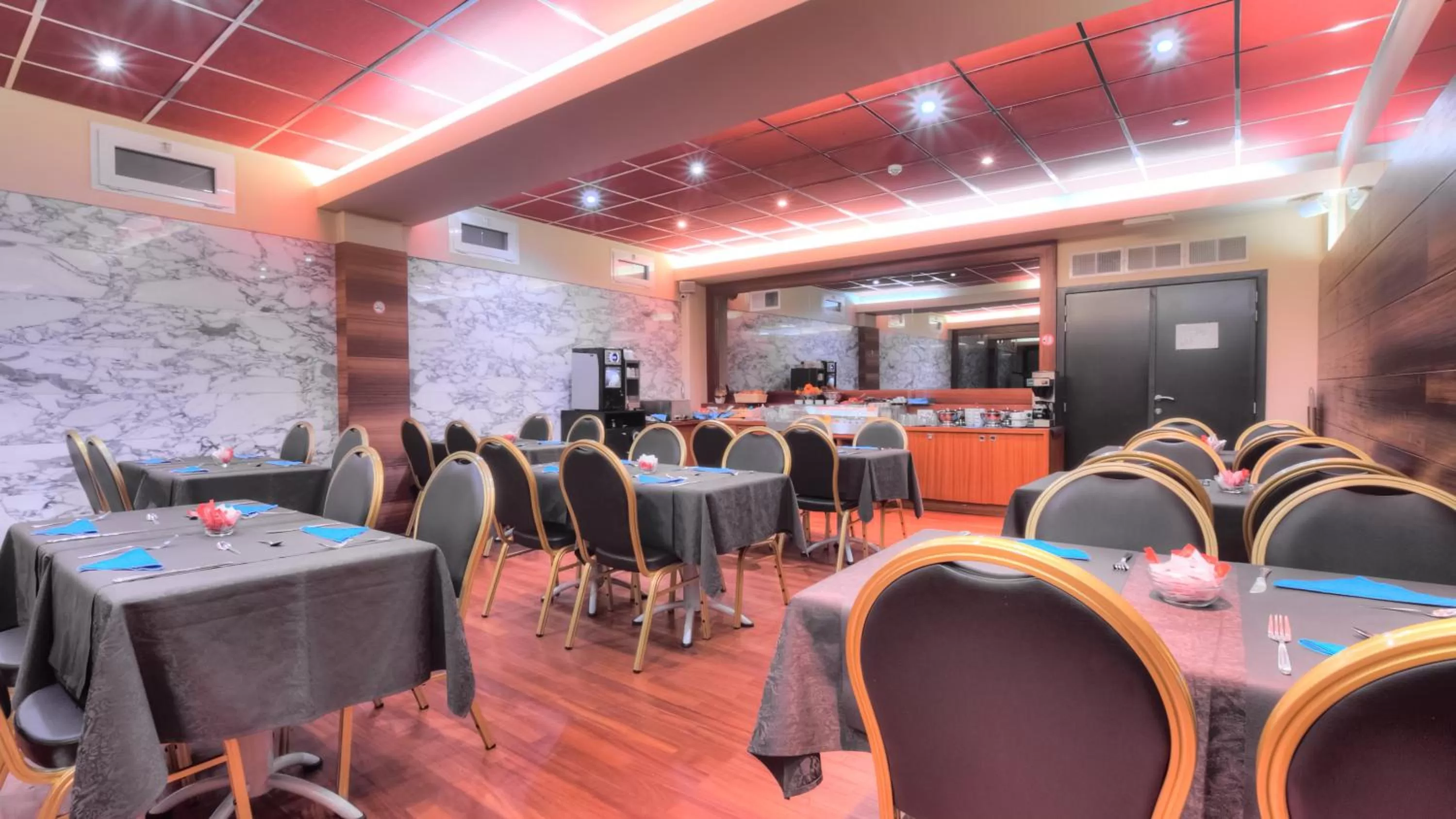 Lounge or bar in Hotel Tristar